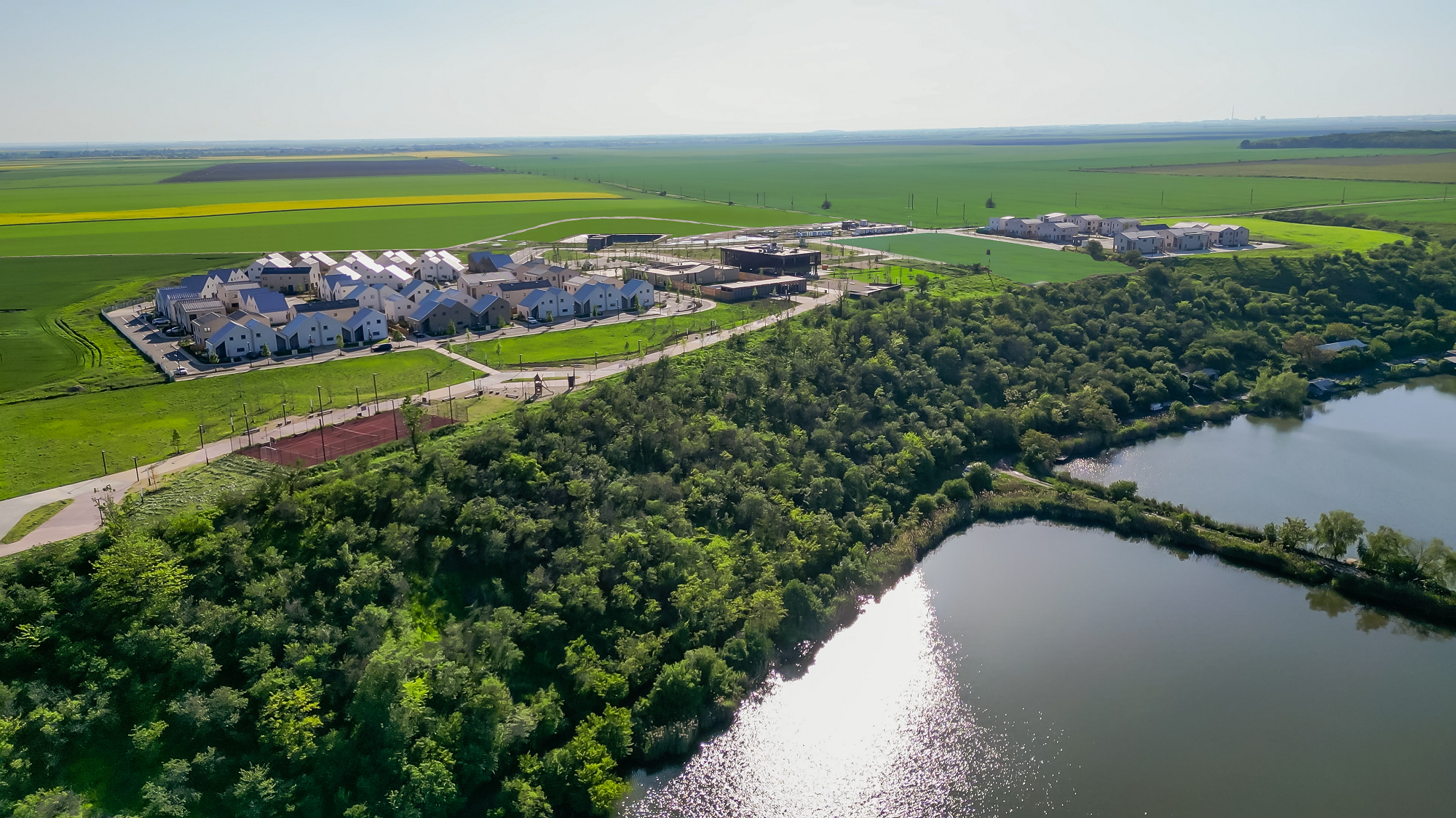 Imagini din complexul de lux în care David Popovici și-a cumpărat vilă cu peste 146.000 de euro: „Loc aproape de natură”