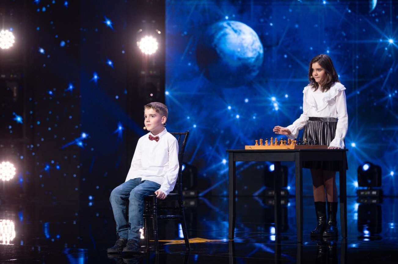 Cine e Iustin Cazacu, șahistul de 9 ani de la „Românii au talent” 2024. A primit Golden Buzz de la Dragoș Bucur: „Mintea ta e un fenomen”