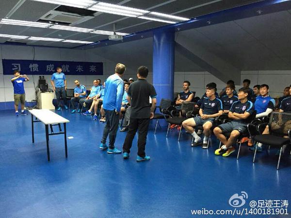 Dan Petrescu și-a început munca la Jiangsu Sainty. Dănălache l-a convins / GALERIE FOTO