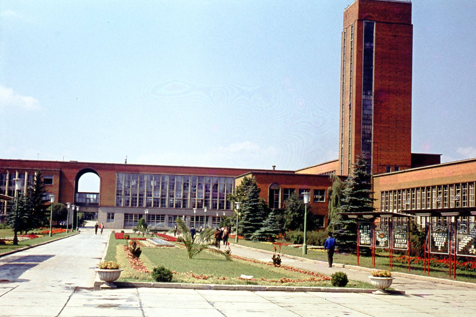 Uzina Tractorul Brașov, trecut și prezent