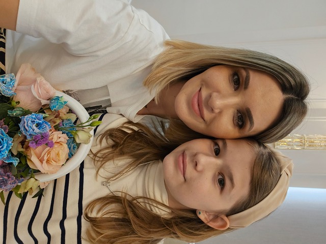 Fiica Elei Crăciun a împlinit 12 ani și și-a uimit părinții cu cerințele sale pentru petrecerea aniversară. „Acesta a fost primul semnal de alarmă”
