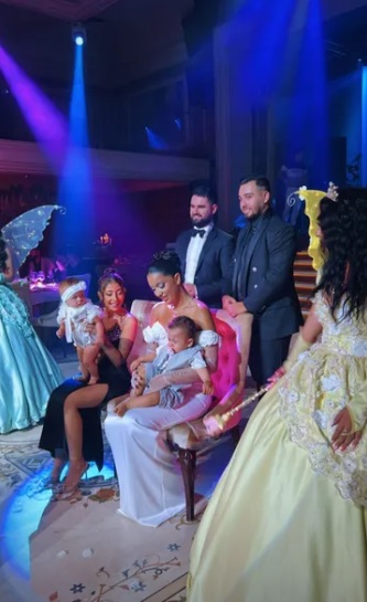Nicole Cherry, nașa de botez a băiețelului Larisei Udilă. Cântăreața a făcut furori cu ținuta aleasă, creată de un designer român