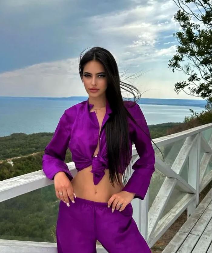 Imagini cu fiica Andreei Berecleanu în costum de baie. Eva Zaharescu a făcut furori la plajă