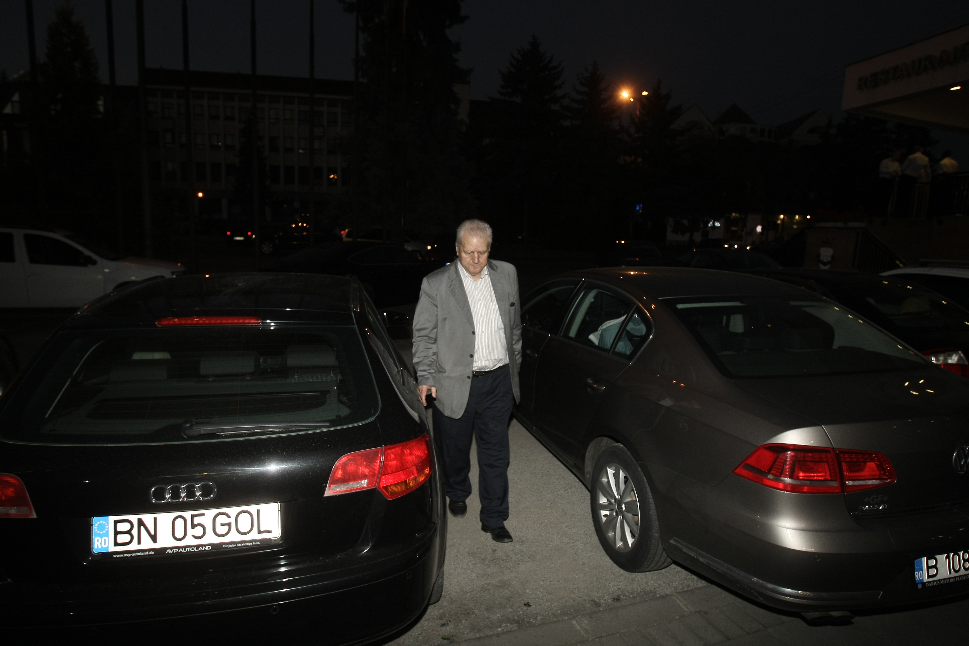 EXCLUSIV! Știați că Pădureanu a fost însurat? Vorbește în premieră despre divorț! A înșelat-o nea Jean pe Tanti Pușa? GALERIE FOTO