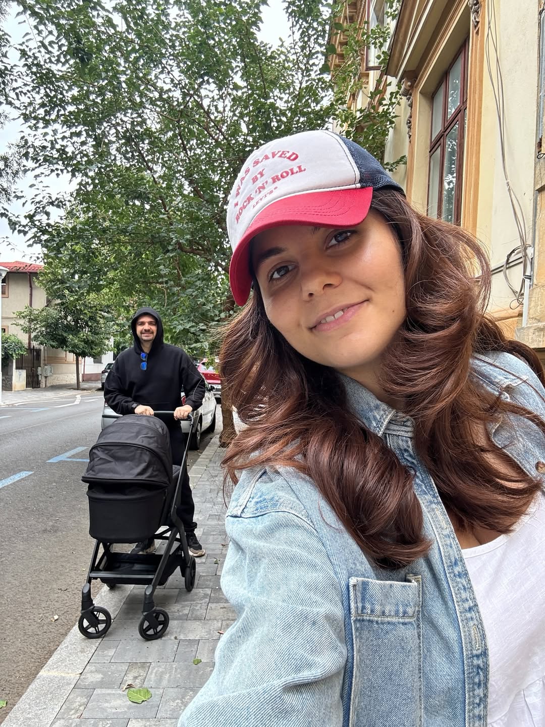 Vedeta PRO TV și-a botezat copilul în mare secret, la două luni și jumătate. Nașul micuțului a fost Cosmin Moți, fost fotbalist la Dinamo