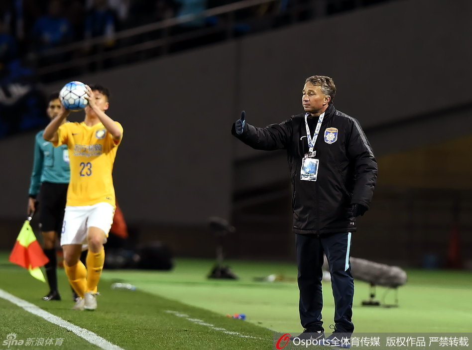 Dan Petrescu și Pițurcă, egal și înfrângere în Liga Campionilor Asiei. ^Sânmărtean a dat o pasă de gol. Alarmă la stadionul din Jeddah / FOTO&VIDEO