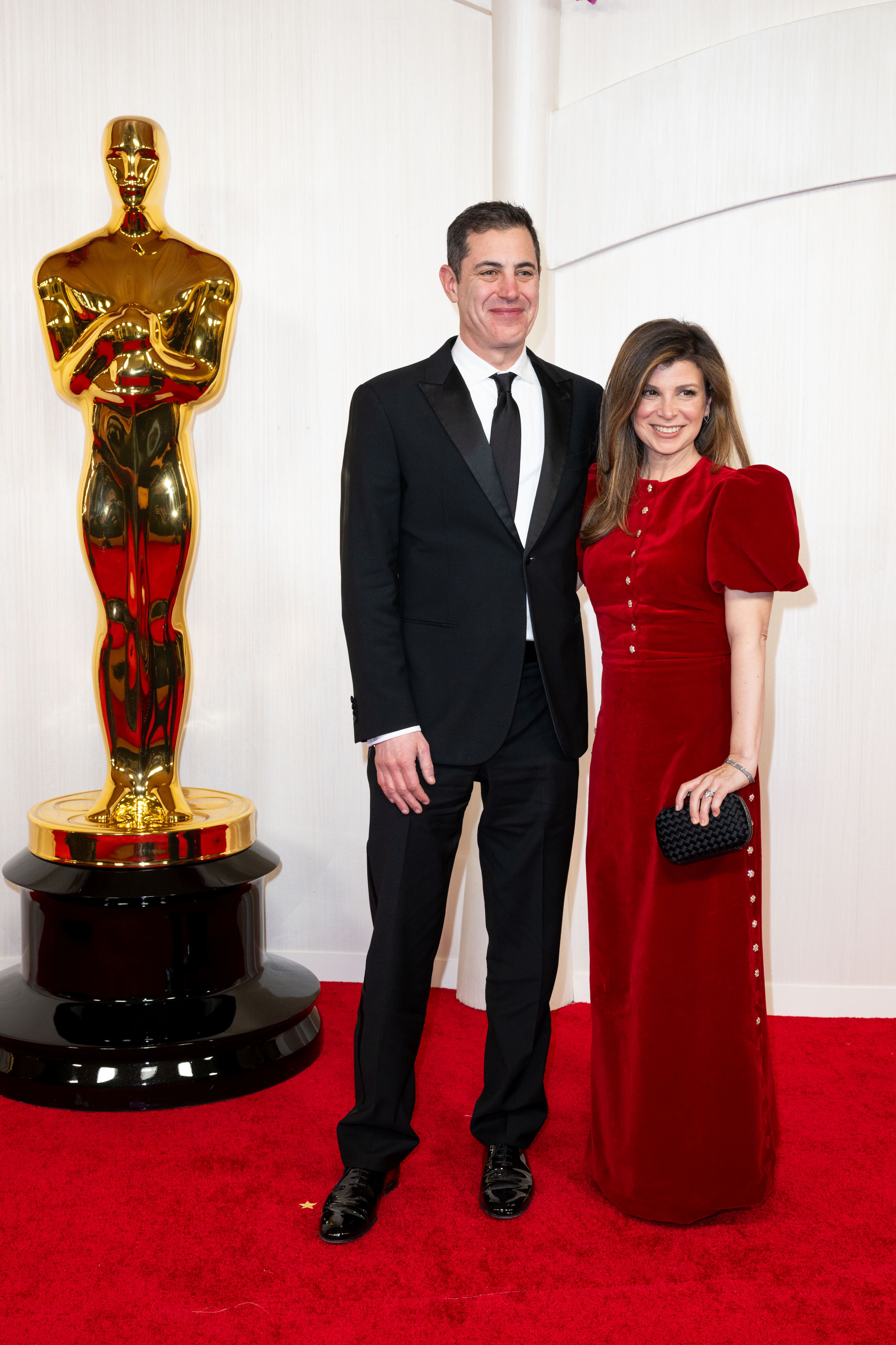 Vedete pe covorul roșu la Premiile Oscar 2024. Ce ținute au ales celebritățile