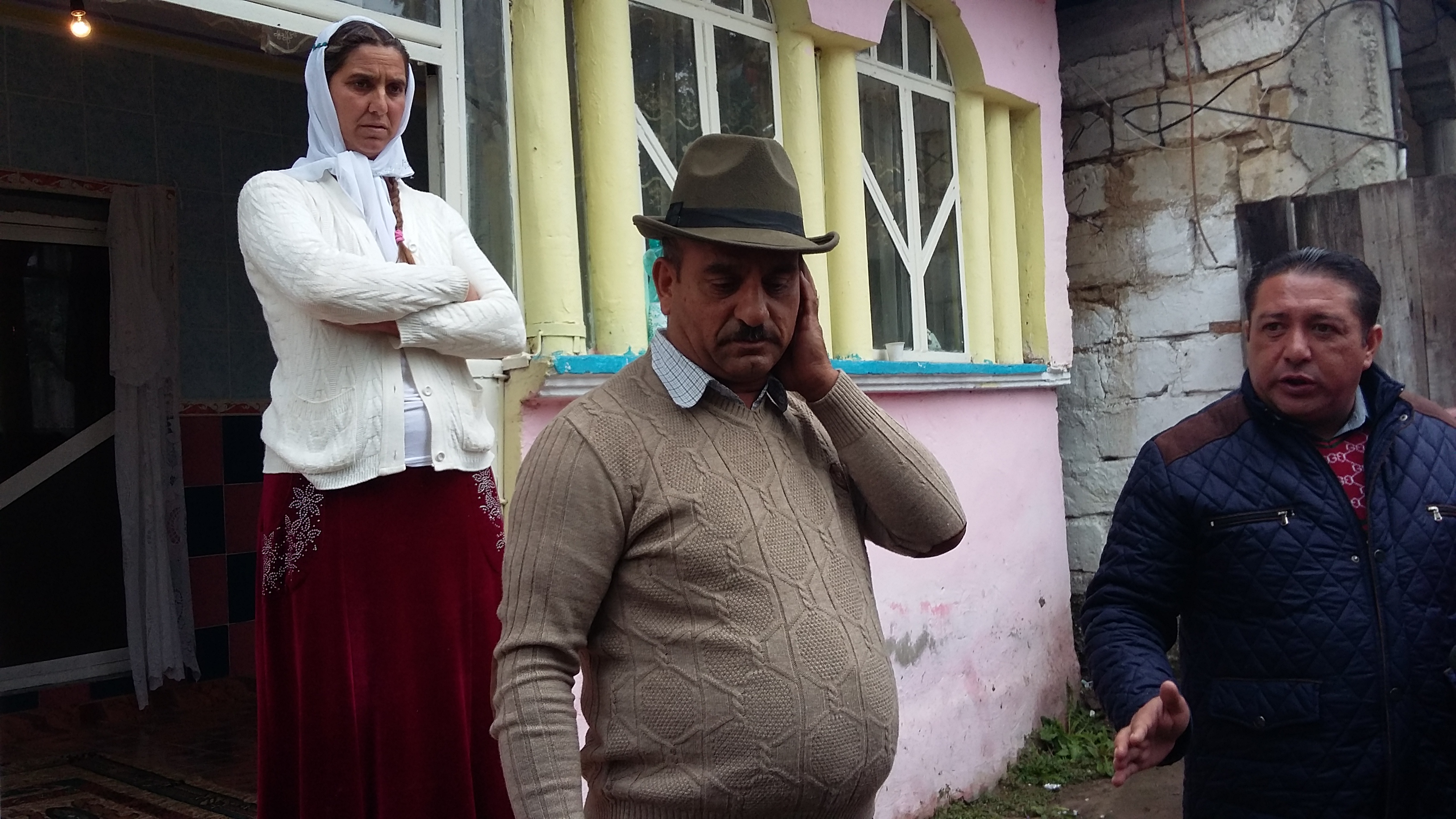 Scandal între romii din Ivești! A drogat-o și a furat-o pe nepoata bulibașei