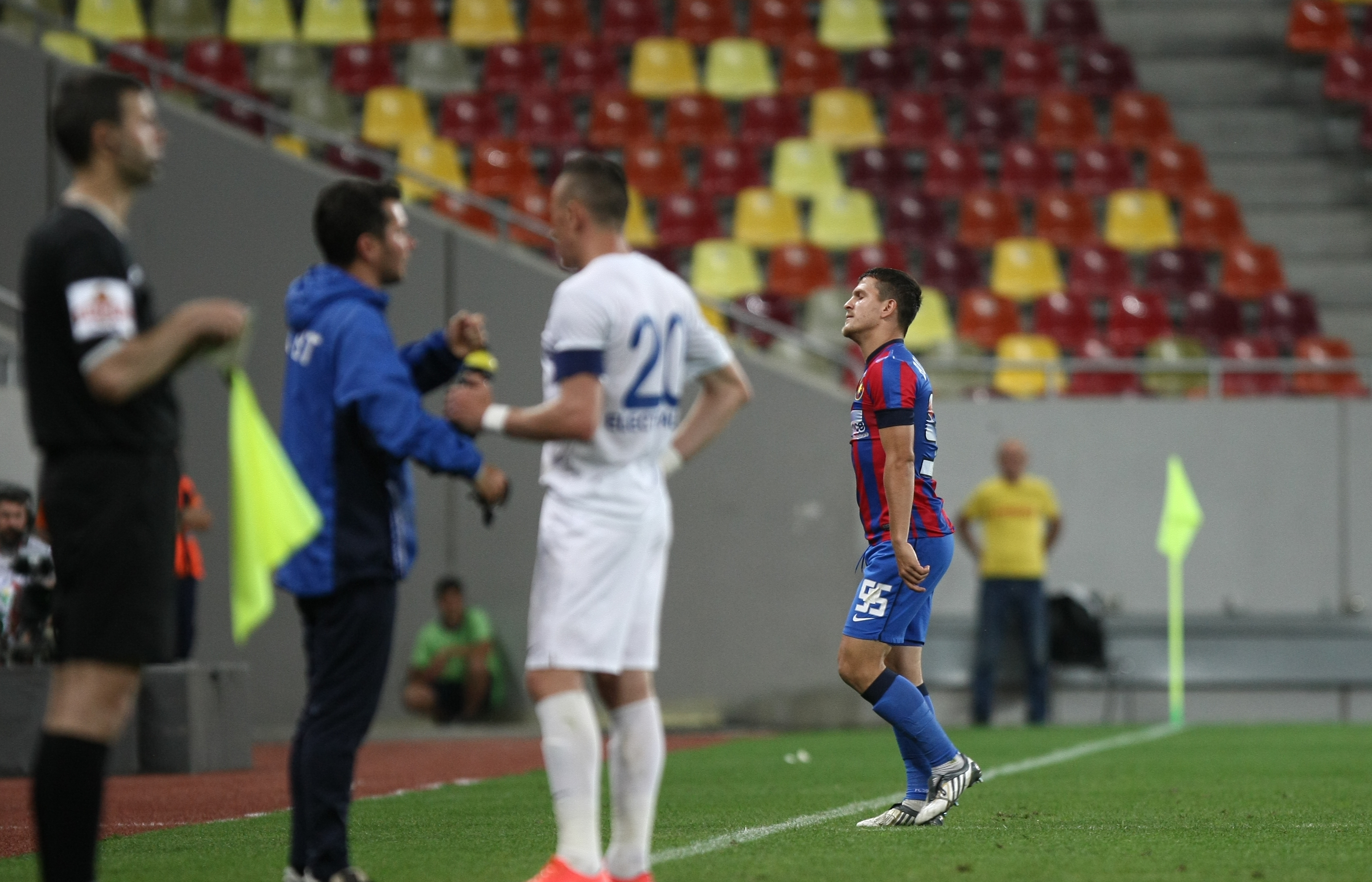 ASTRA - ASA 3-1 şi STEAUA - FC BOTOŞANI 2-0. Rocada mare / VIDEO