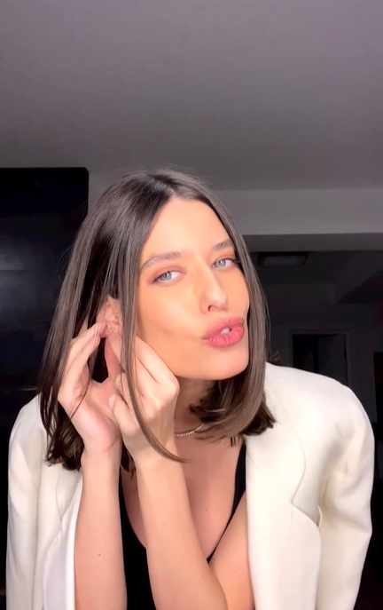 Alice Peneacă e însărcinată la 5 ani de la divorțul de Bobby Păunescu. Se iubește acum cu Dragoș Calaminte