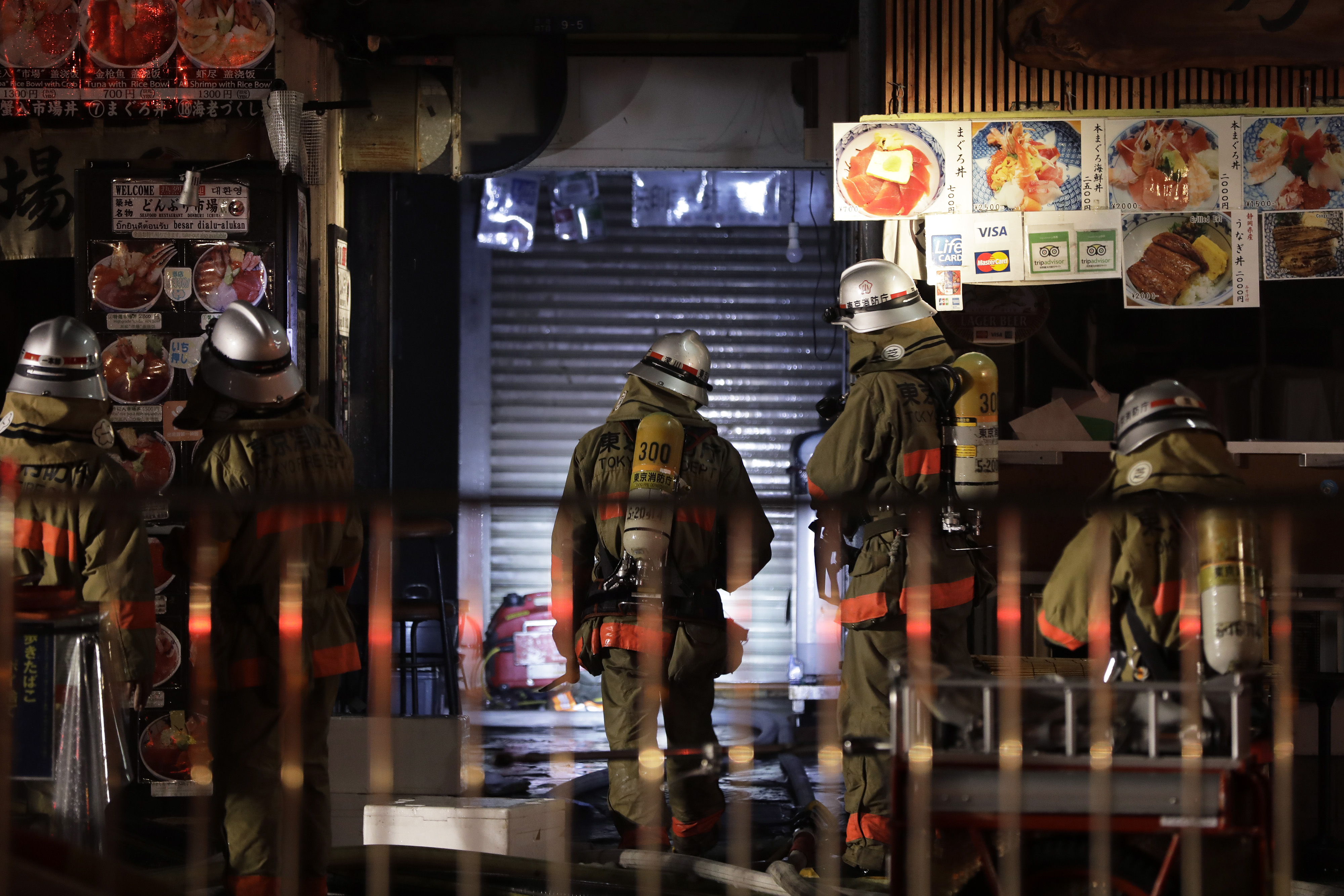 Incendiu puternic în Tokyo, lângă cea mai mare piață de pește din lume | FOTO