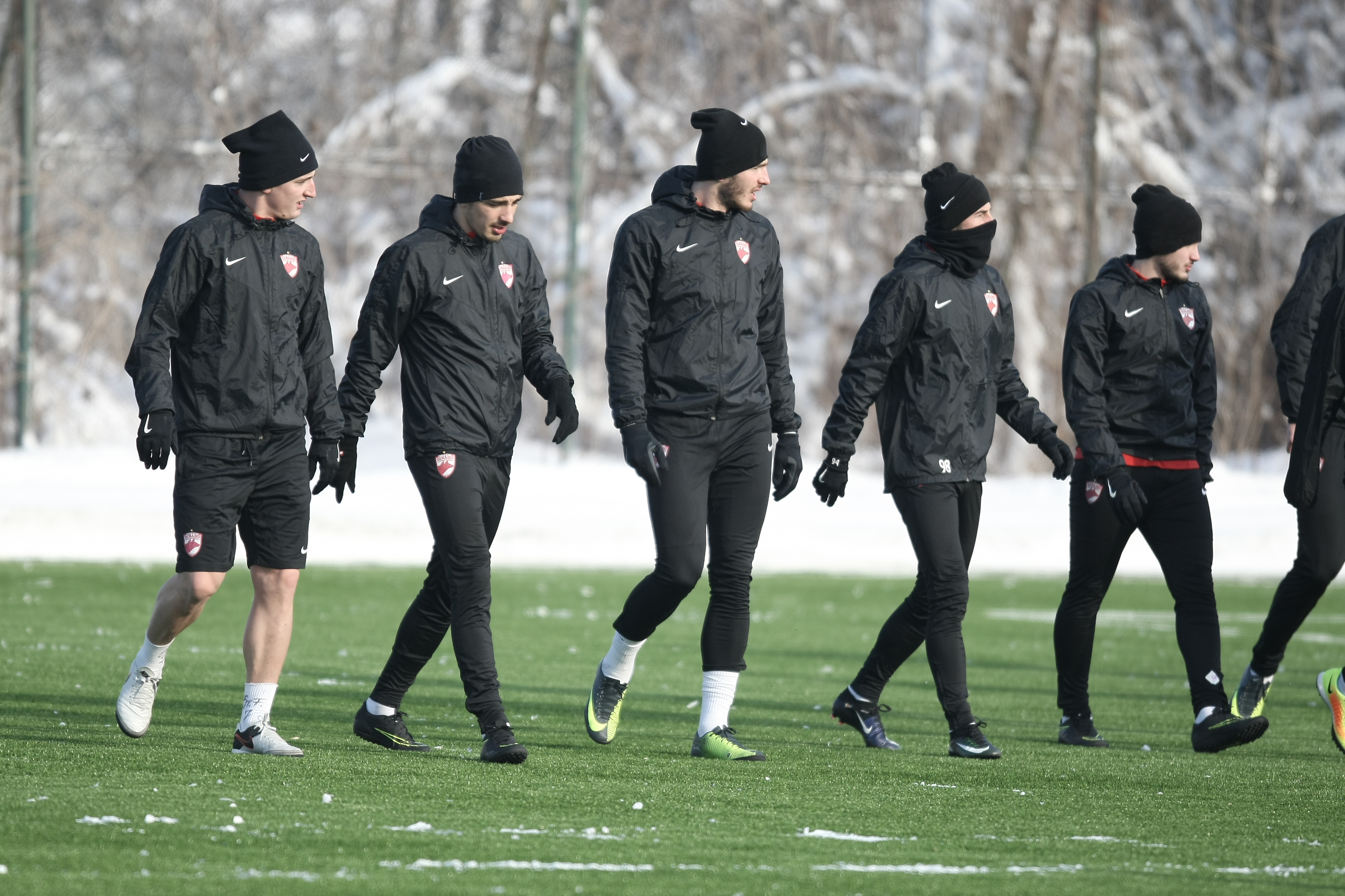 Ioan Andone a condus un antrenament la -14 grade Celsius. Portarul Cobrea s-a transferat la FC Botoșani | GALERIE FOTO & VIDEO