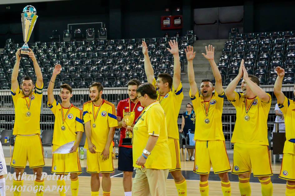 Disperarea medicului ce se ocupă de românii care au cucerit Europeanul de fotbal pentru diabetici: ^”Nimeni nu ne bagă în seamă! Am solicitat și Federația, și Ministerul, dar n-au trimis pe nimeni nici la premiere!”. Mai are nevoie de 27.000 de euro pentru acoperirea cheltuielilor cu organizarea de la Cluj-Napoca