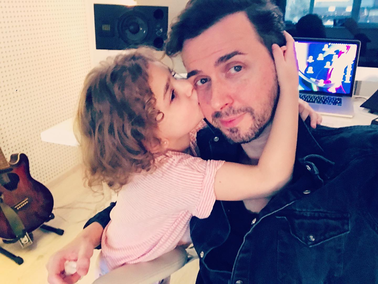 Motivul pentru care Keo a ales să își facă o carieră muzicală în România, deși avea succes și în străinătate. „A fost o idee puțin năstrușnică”