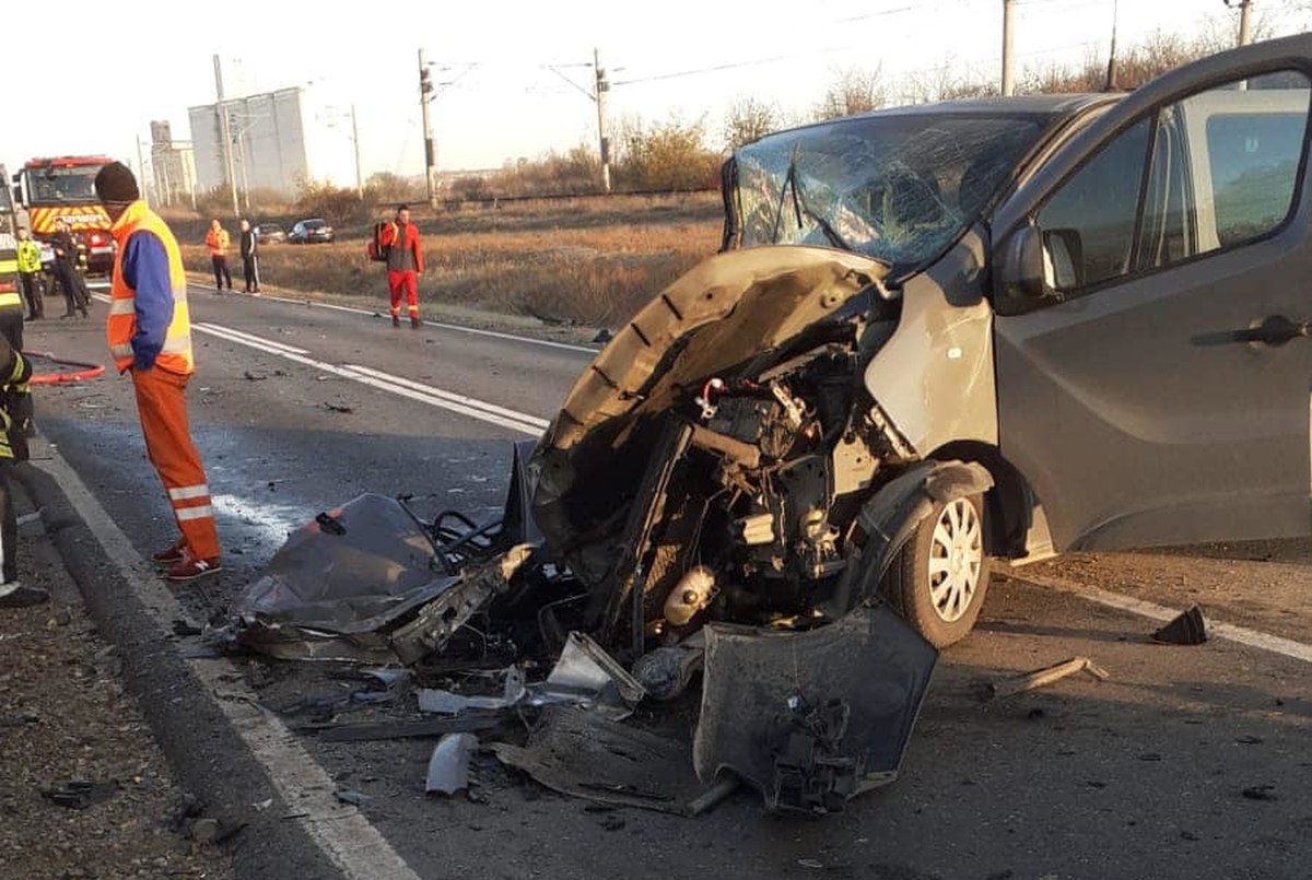 Trei oameni au murit și opt au fost răniți într-un grav accident în județul Galați. A fost activat planul roşu de intervenţie