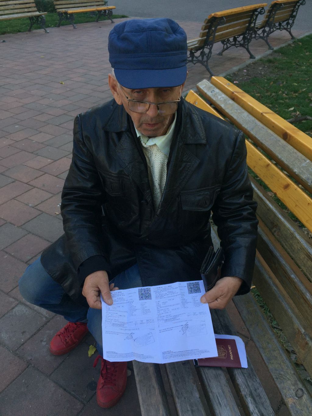 REPORTAJ / Drama unui fost profesor universitar din Timișoara. Bolnav de Parkinson, Vasile Solomeș a ajuns pe străzi, renegat de familie