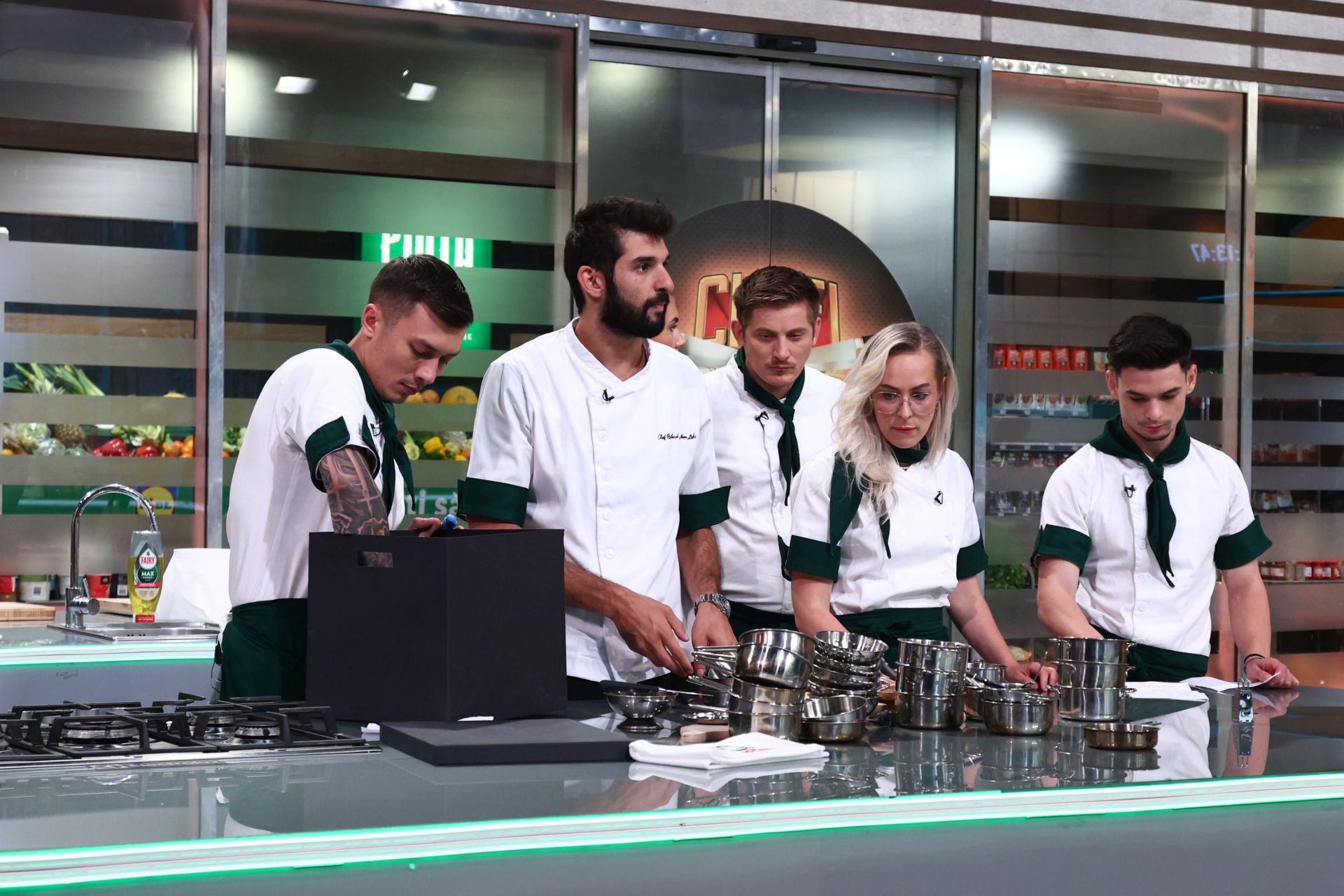 Ghiță, Amme și George, eliminați de la „Chefi la cuțite”, sezonul 14. Provocare neașteptată diseară: „Cum să pregătim 14 farfurii cu jucăriile astea?!”
