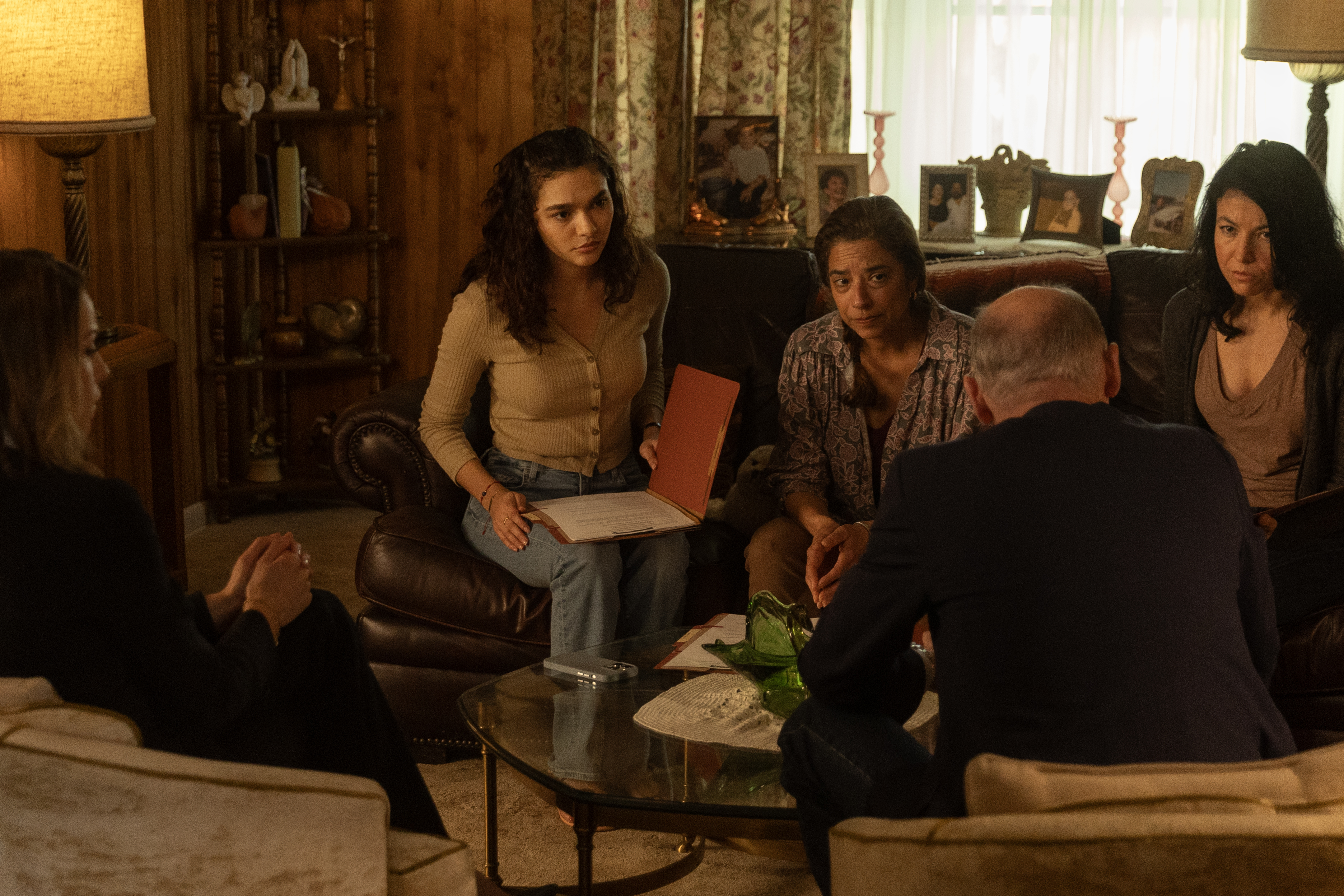 „Omul petrolului”, o incursiune explozivă în lumea petrolului semnată Taylor Sheridan. Toate motivele pentru care trebuie să vezi serialul de pe SkyShowtime  