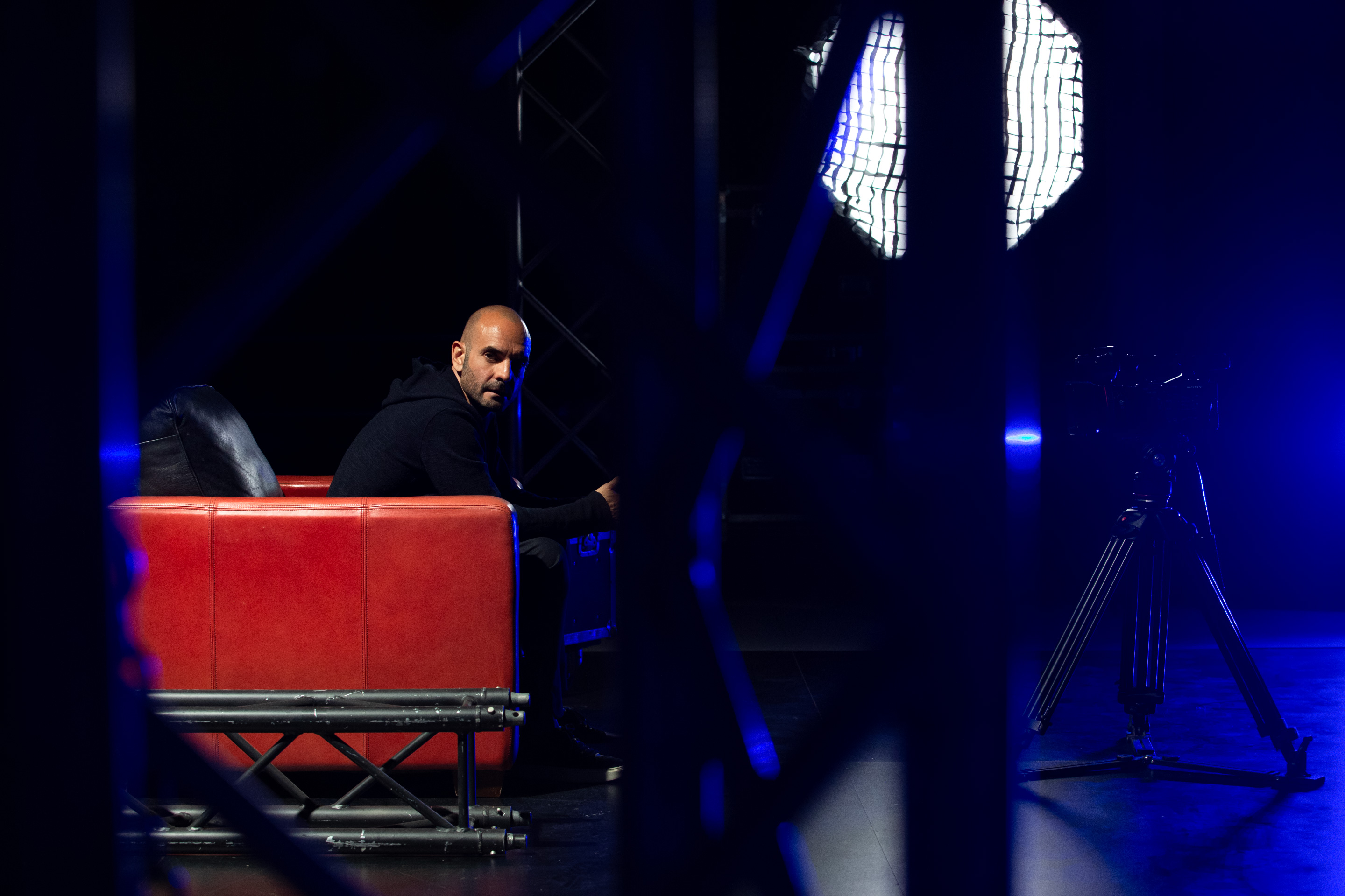 Încă o schimbare în televiziune. Anunțul făcut de Kanal D despre o nouă emisiune, după ce Pepe a semnat contractul: „Adevăr sau legendă”