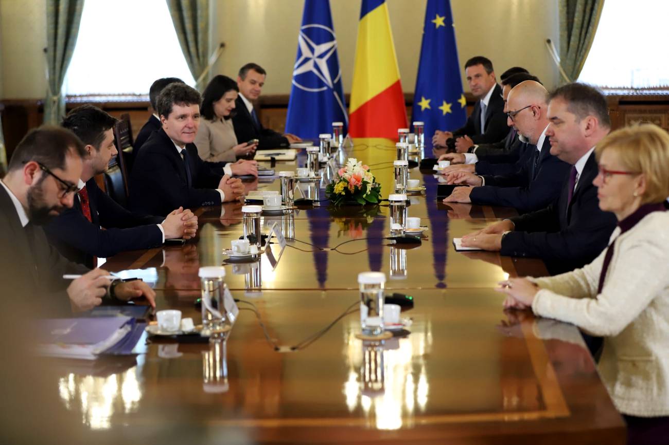 LIVE TEXT | Nicușor Dan a terminat consultările cu partidele din coaliție. PSD a decis retragerea miniștrilor înaintea finalului consultărilor. Nicușor Dan va face o declarație de presă