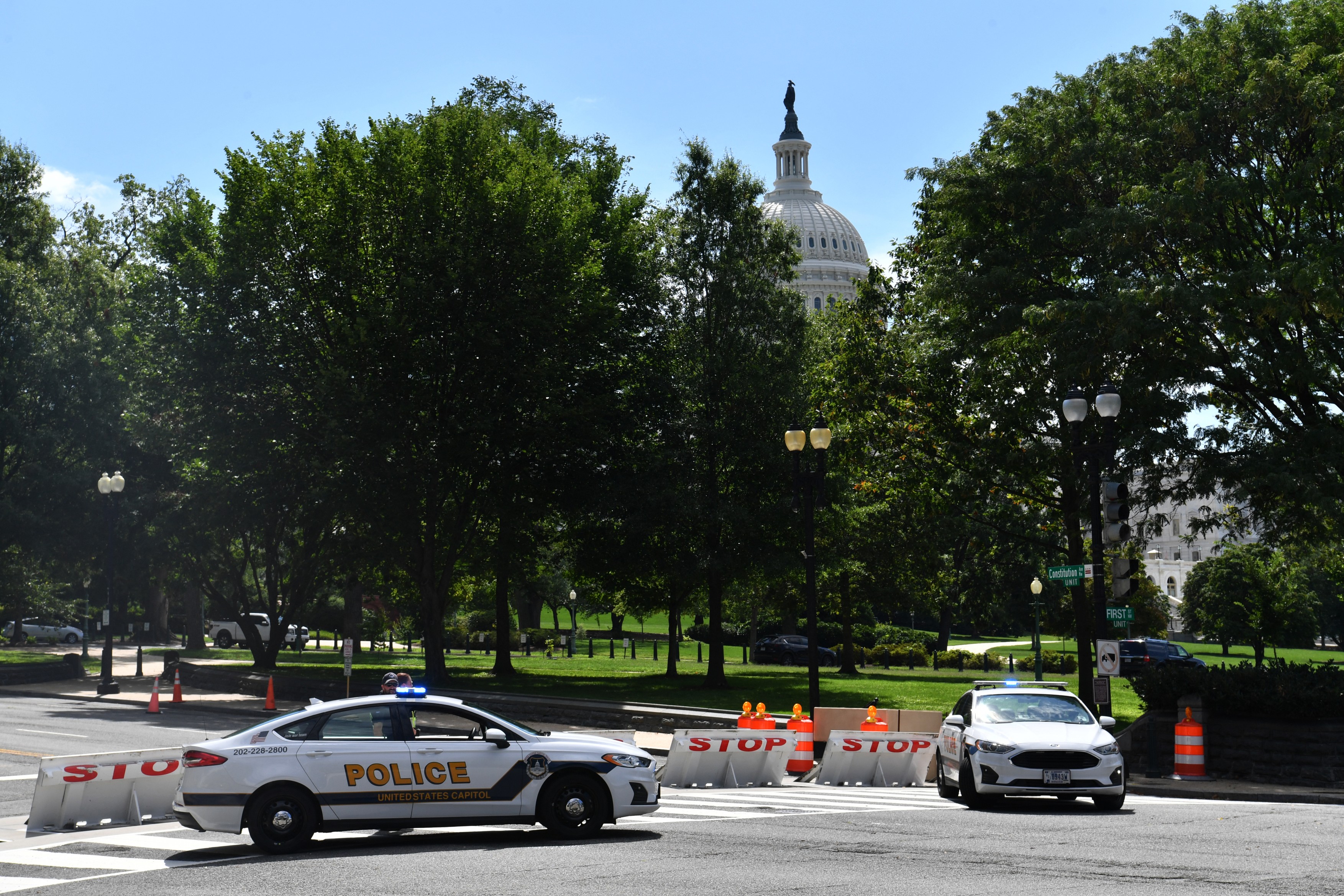 Alertă la Capitoliul din Washington după ce un bărbat a amenințat că va detona o bombă
