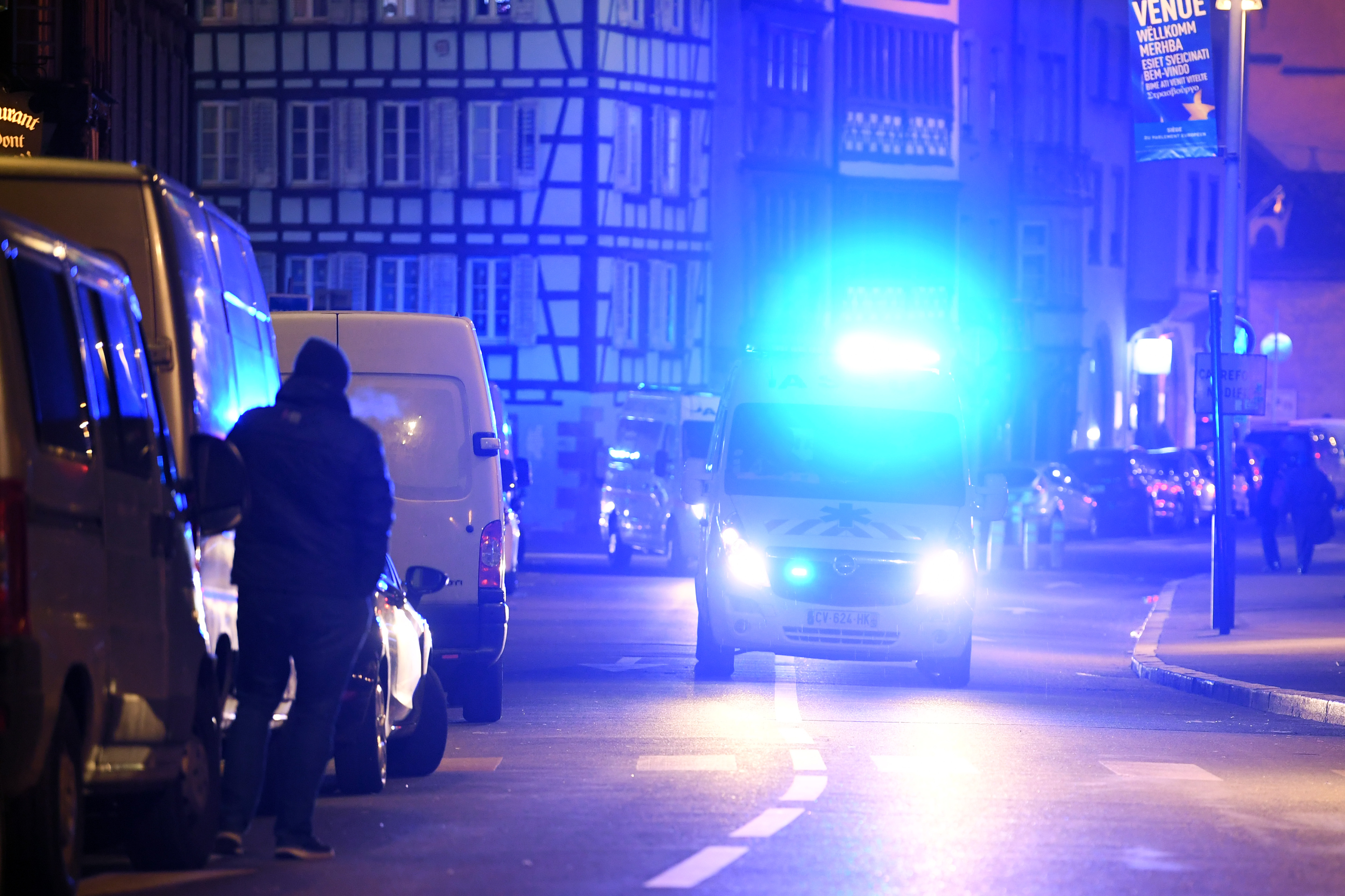 UPDATE: Atac armat la Strasbourg. Doi morți și mai mulți răniți în atentatul terorist. Atacatorul ar fi strigat "Allah Akbar" / FOTO&VIDEO