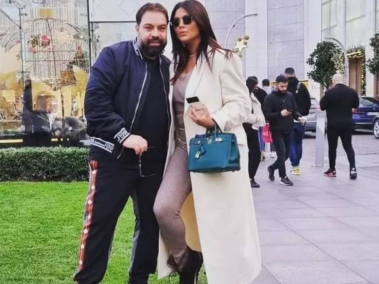 Florin Salam s-a filmat pe patul de spital. Cu ce probleme medicale se confruntă manelistul: „Să vă rugați pentru el”