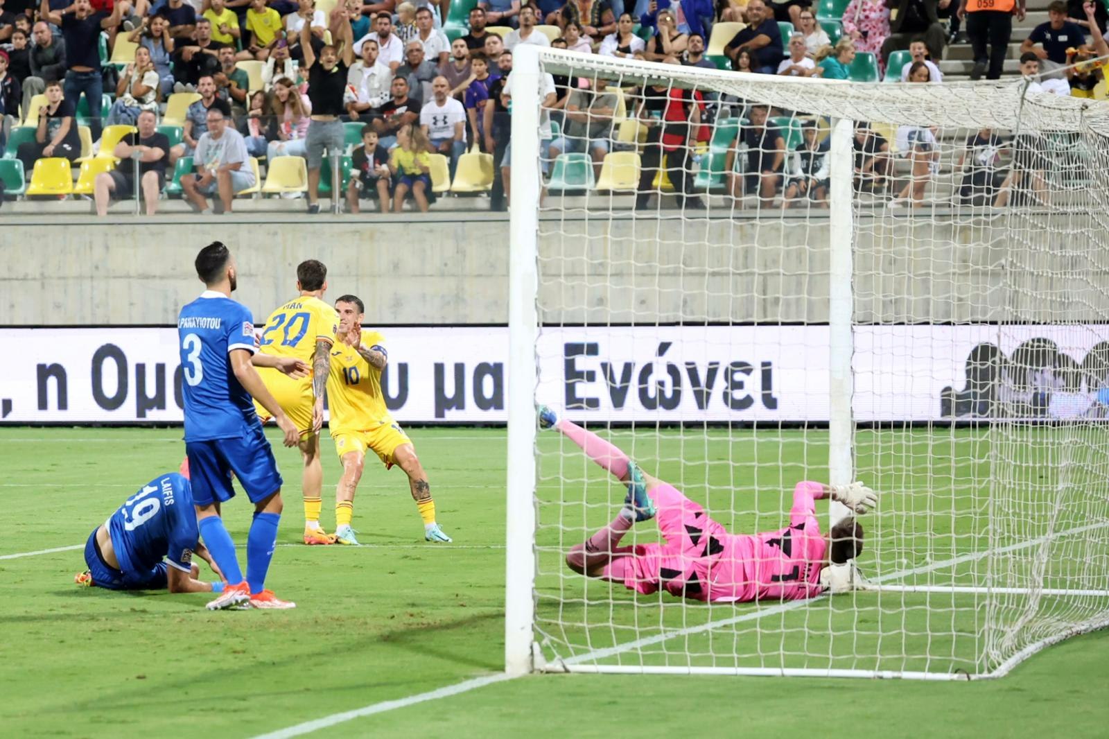 România a câștigat în Cipru cu 3-0 și este lider în Liga Națiunilor cu punctaj maxim