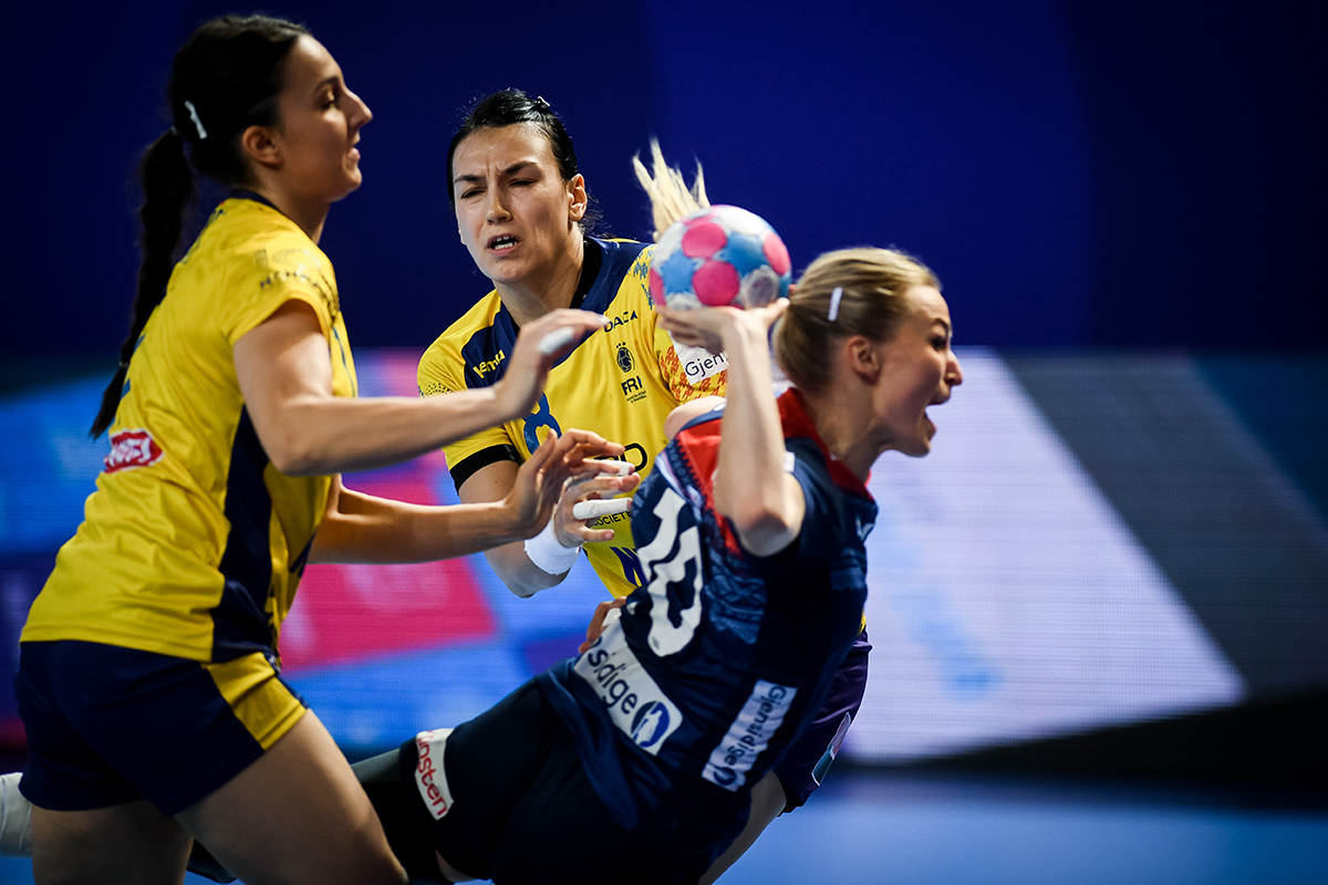 GALERIE FOTO & VIDEO | România a surclasat Norvegia, la Euro 2018 de handbal feminin. Cadou de Moș Nicolae. Dumanska, fenomenală