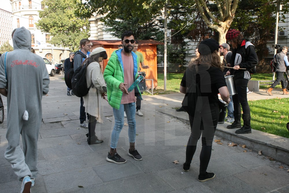 GALERIE FOTO/ Marş împotriva violenţei domestice, în Bucureşti: "Împreună pentru siguranţa femeilor"