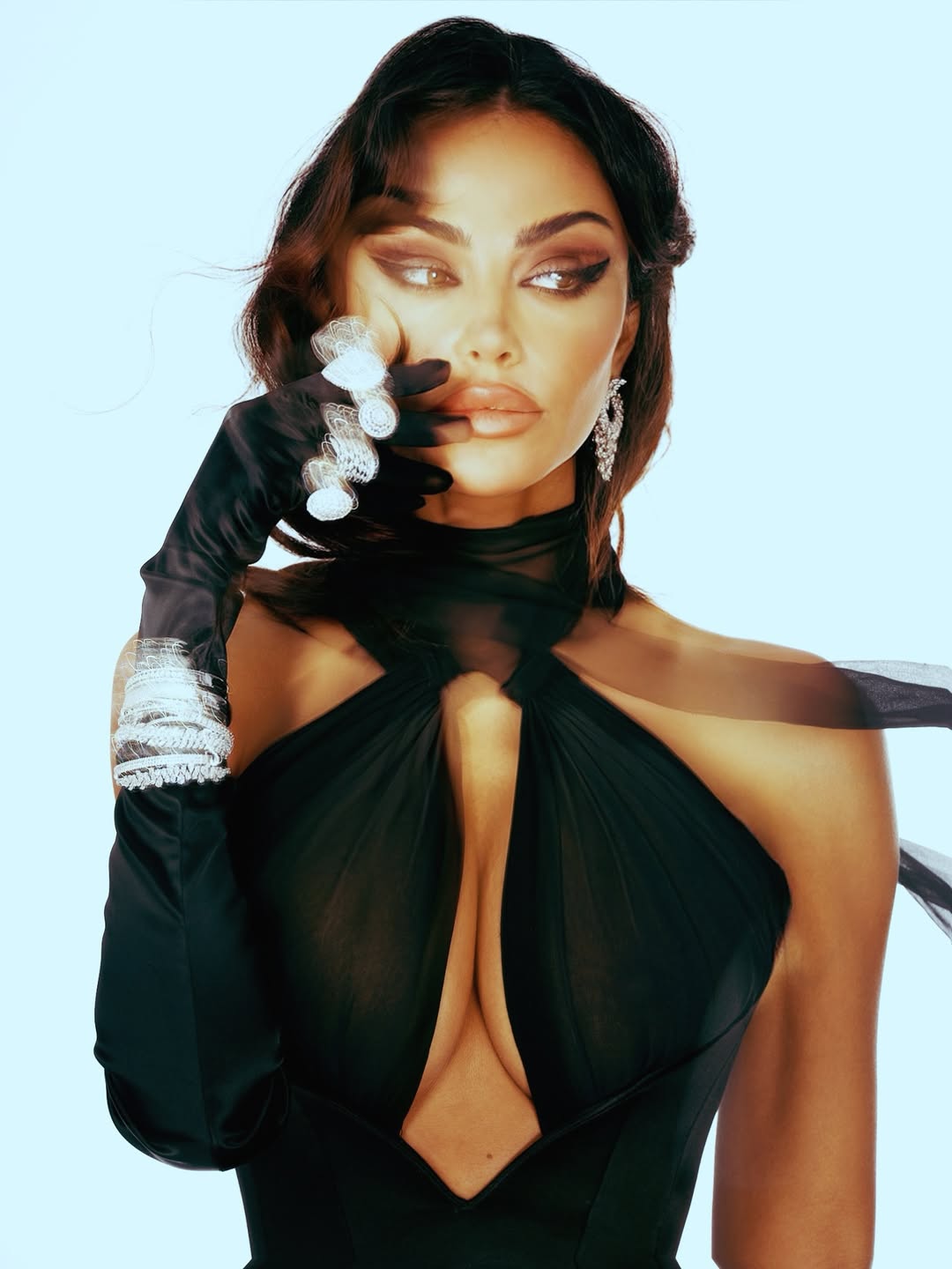 Mădălina Ghenea câștigă o grămadă de bani și în România. Firma ei a adunat profit de peste 4 milioane de lei
