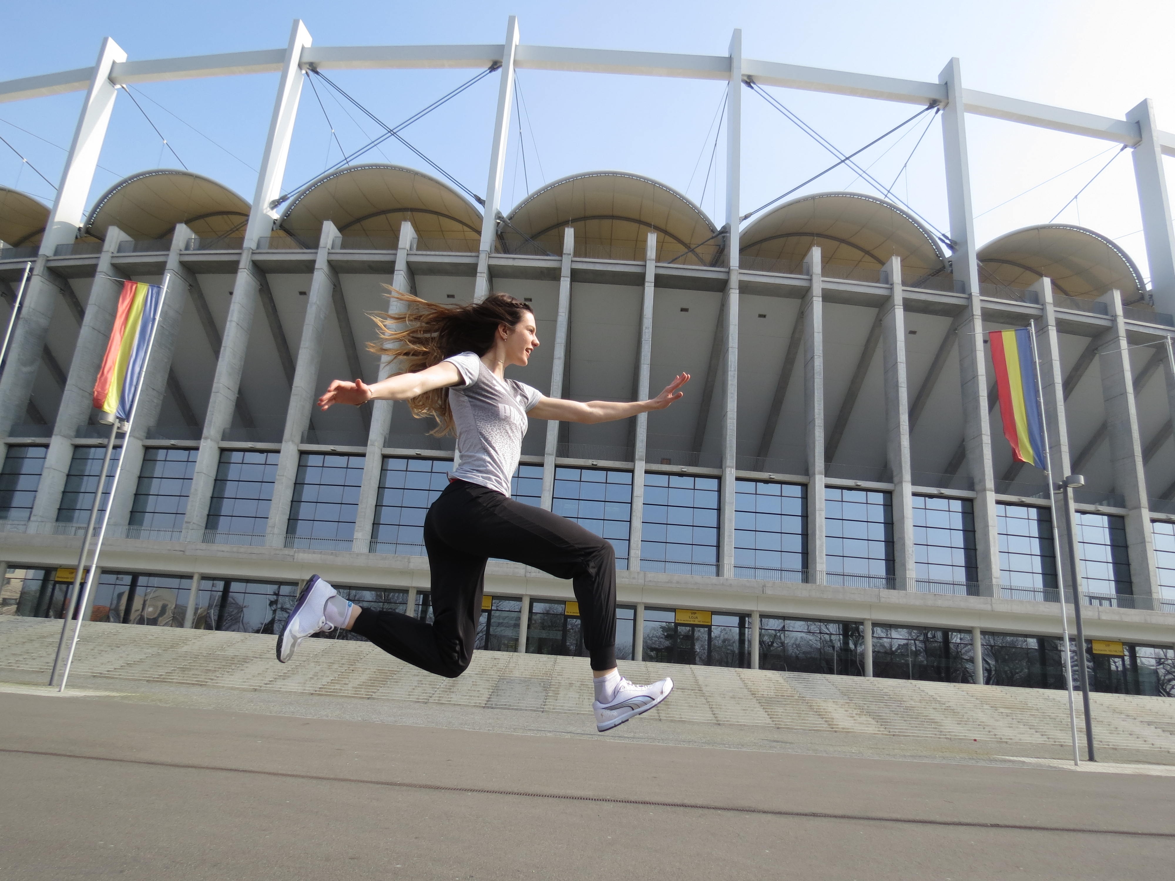 Alina, atleta care îţi alină privirea. Ea e cea mai frumoasă stelistă / GALERIE FOTO&VIDEO