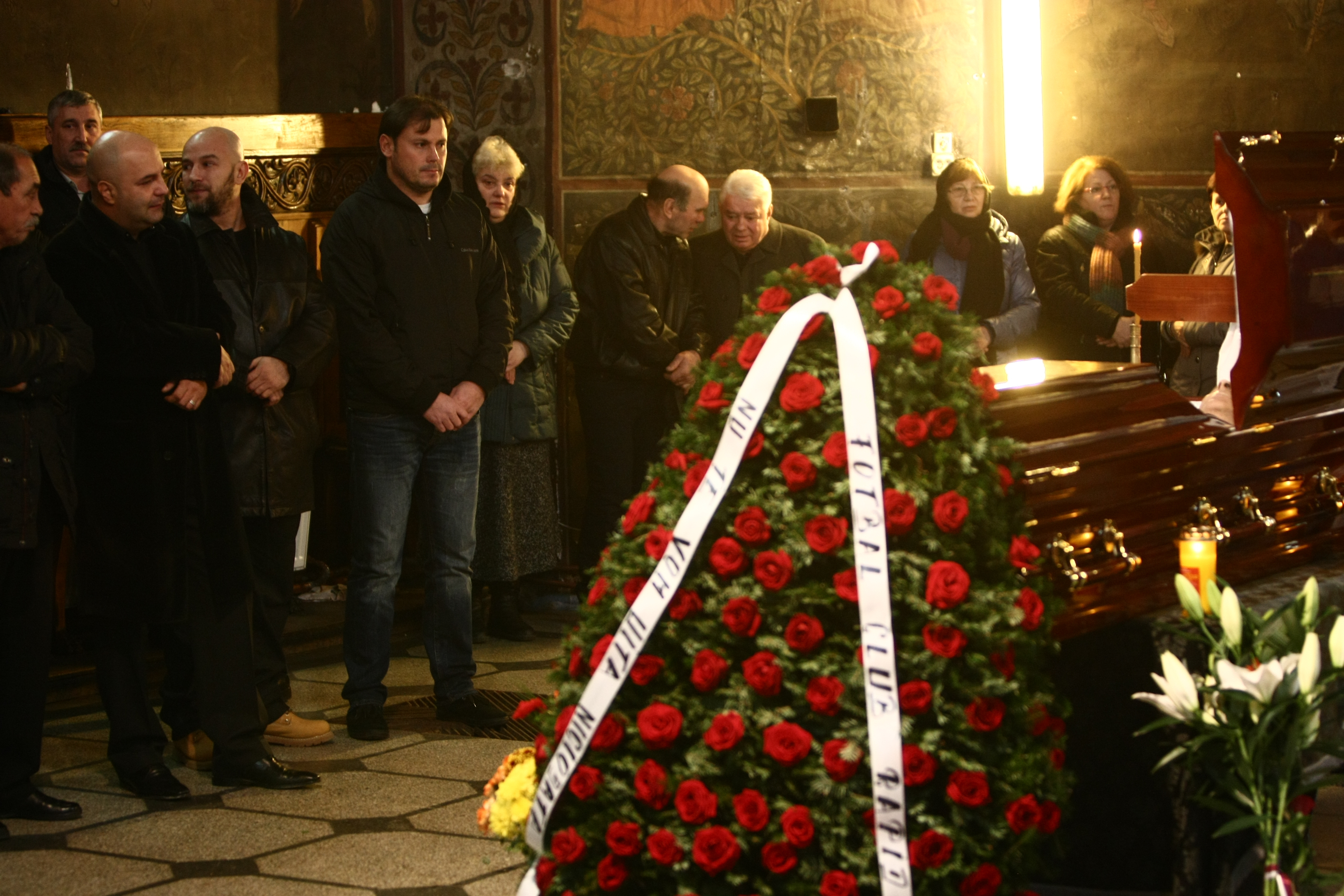 A MURIT NAE MANEA / Ultimul omagiu pentru ”Mutu” / GALERIE FOTO 