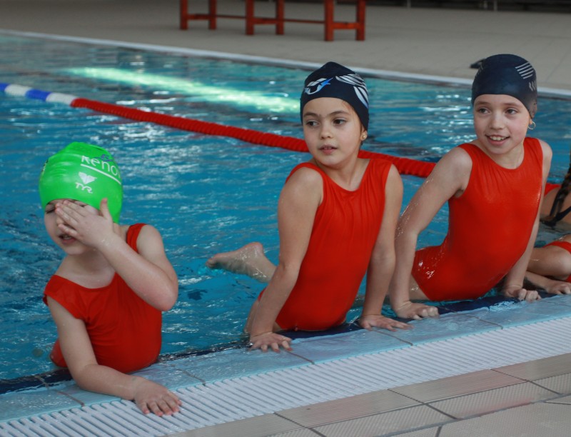 O zi din viața unor gimnaste: lecție de înot în noul bazin Dinamo (EPISODUL 3) / FOTO & VIDEO