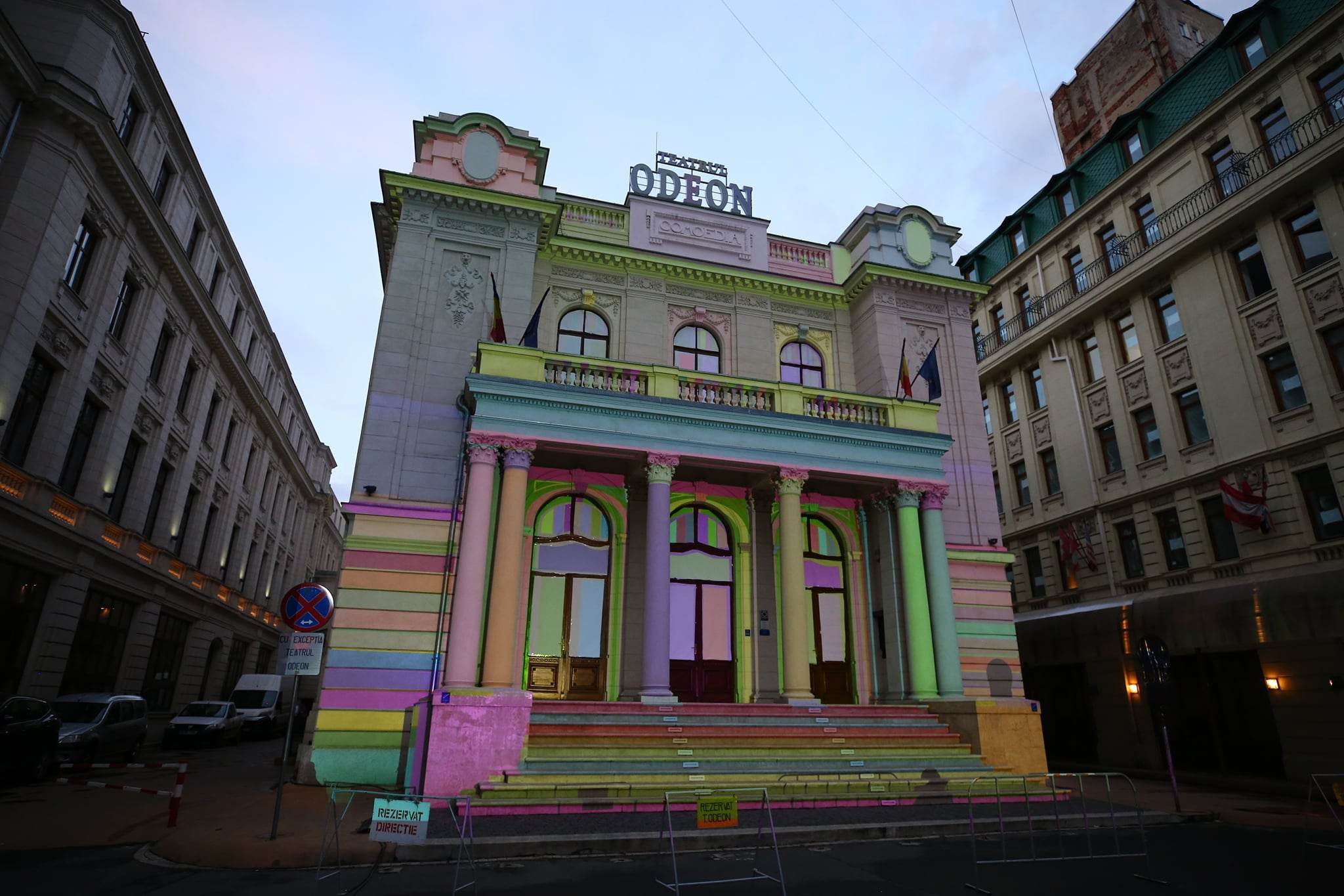 Spotlight 2023. Imagini spectaculoase surprinse pe Calea Victoriei de la festivalul luminilor