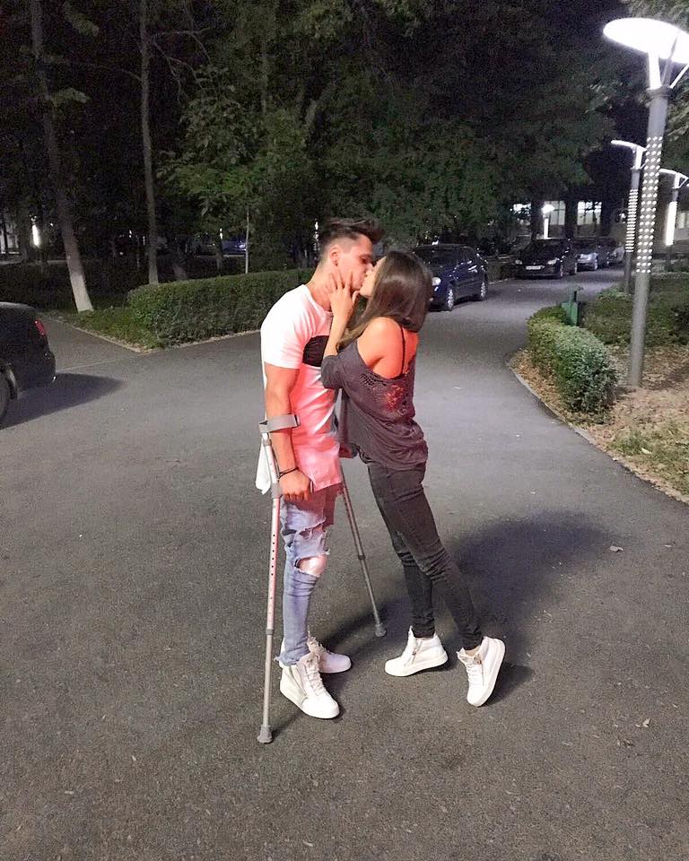 Larisa Iordache a fost operată. Gimnasta l-a avut alături pe iubitul ei / GALERIE FOTO