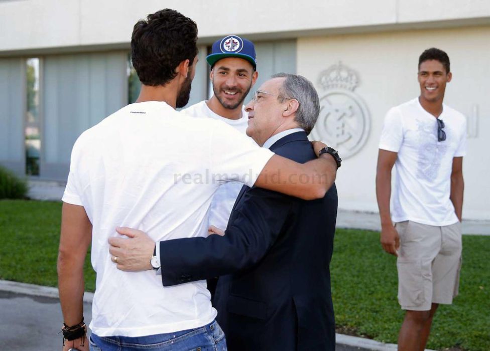 S-a reunit Real Madrid! Fotografii din vestiarul ”galacticilor”! GALERIE FOTO