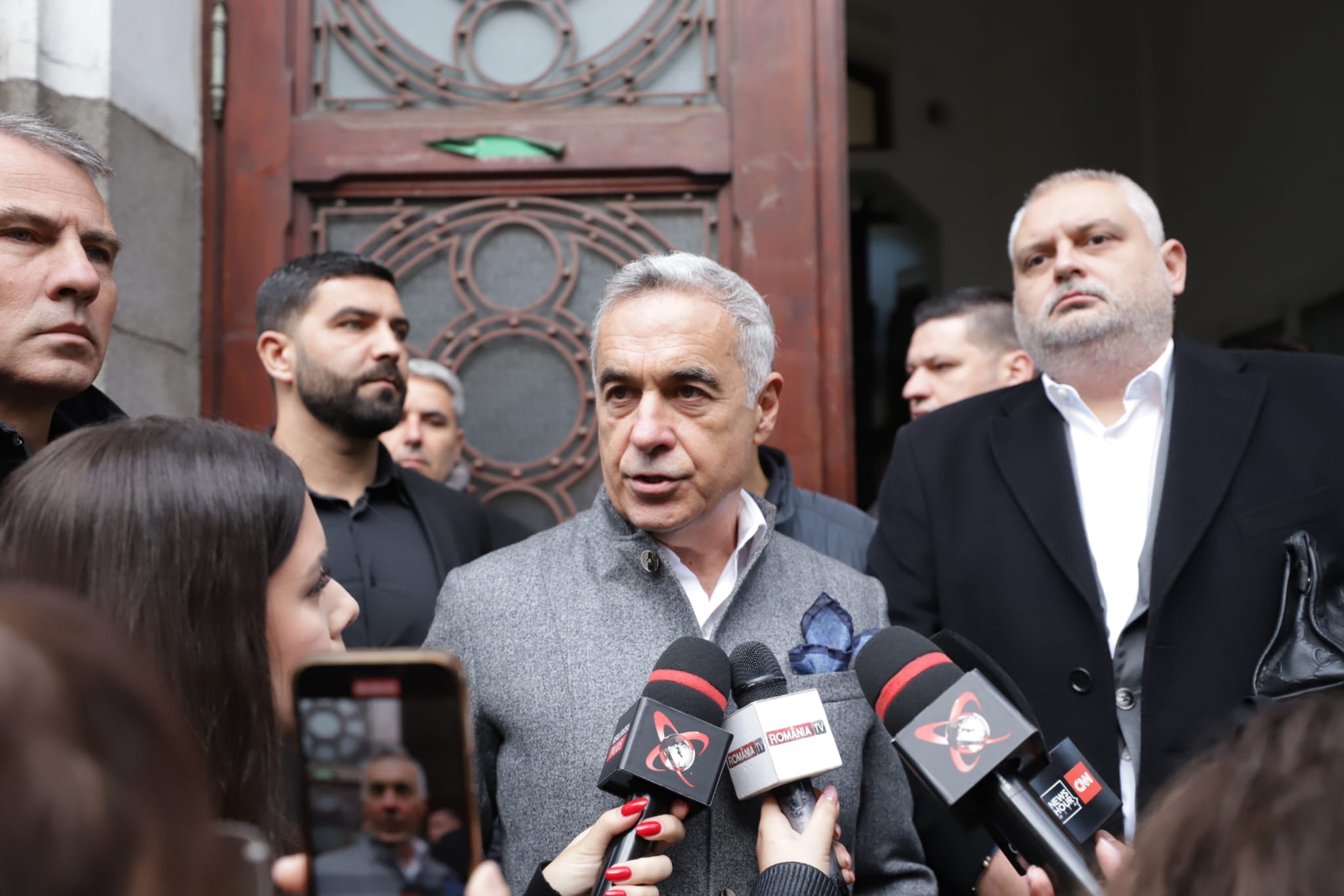 Călin Georgescu acuză înaltă trădare după mobilizarea rezerviștilor: „Nu mor caii când vor câinii. Ați pierdut lupta cu istoria”
