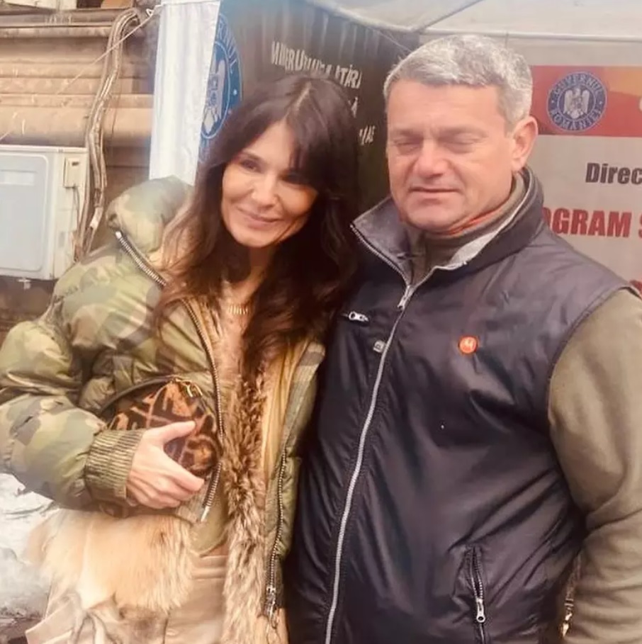 Dana Budeanu, discuție neașteptată cu o pensionară într-un târg din București: „Mergeți să vedeți cine suntem”