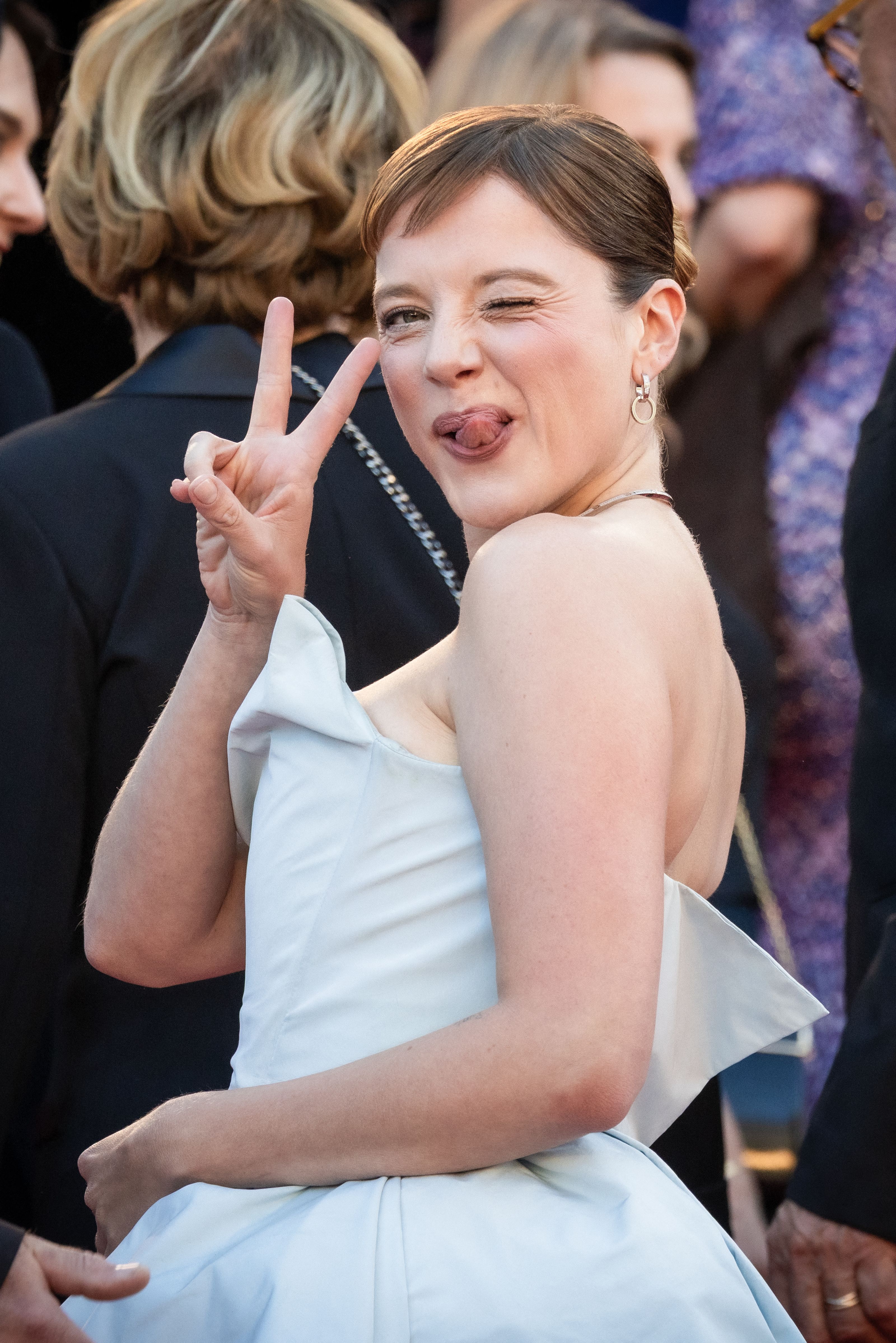 Vedete pe covorul roșu la Festivalul de Film de la Cannes 2026. Apariții spectaculoase în prima zi a evenimentului