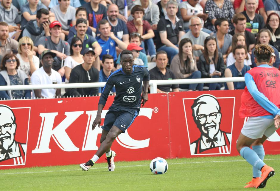 Într-un meci școală, Franța a învins Bayonne Under 19. Lacazette a marcat trei goluri