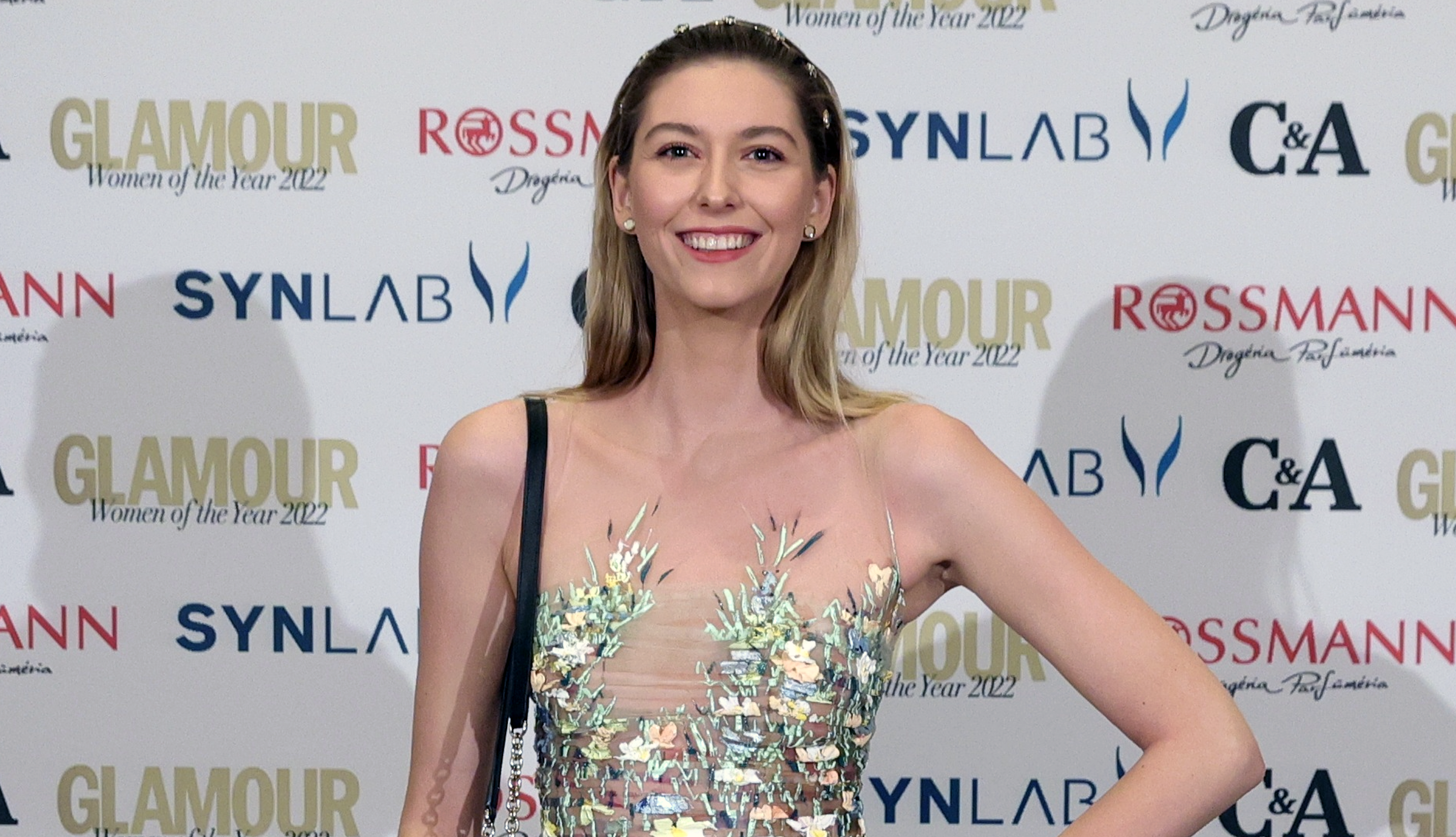 A pucérruha egyre nagyobb teret hódít a GLAMOUR Women of the Year gálákon is olyan csodás átlátszó ruhák formájában, mint amit már Dallos Bogi is viselt az eseményen