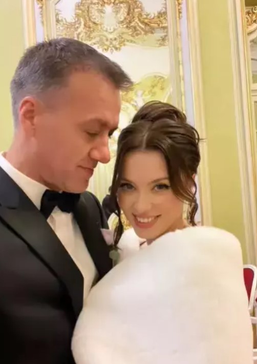 Anunțul făcut de Anca Dumitra după trei ani de căsnicie cu Manfred Spendier. „La noi sunt și culturi diferite. Dinamica unui cuplu se schimbă”