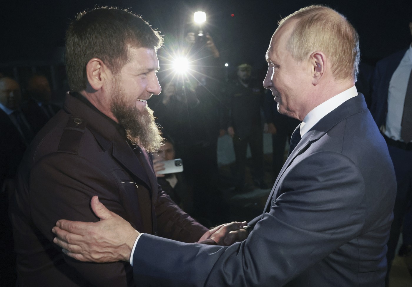 Putin a mers în vizită în Cecenia, pentru prima dată din 2011. „Ne dă un plus de energie. Este o mare binecuvântare”, susține Ramzan Kadîrov