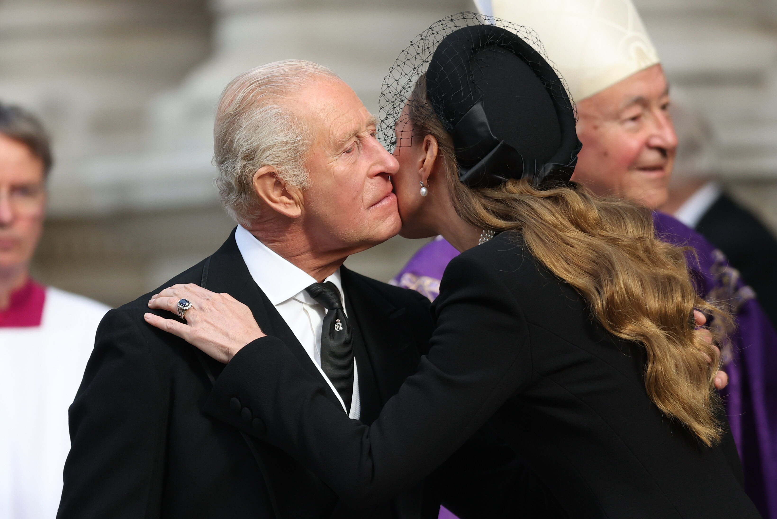 Cum a apărut Kate Middleton la înmormântarea Ducesei de Kent. Apariția ei i-a îngrijorat pe cei care o îndrăgesc