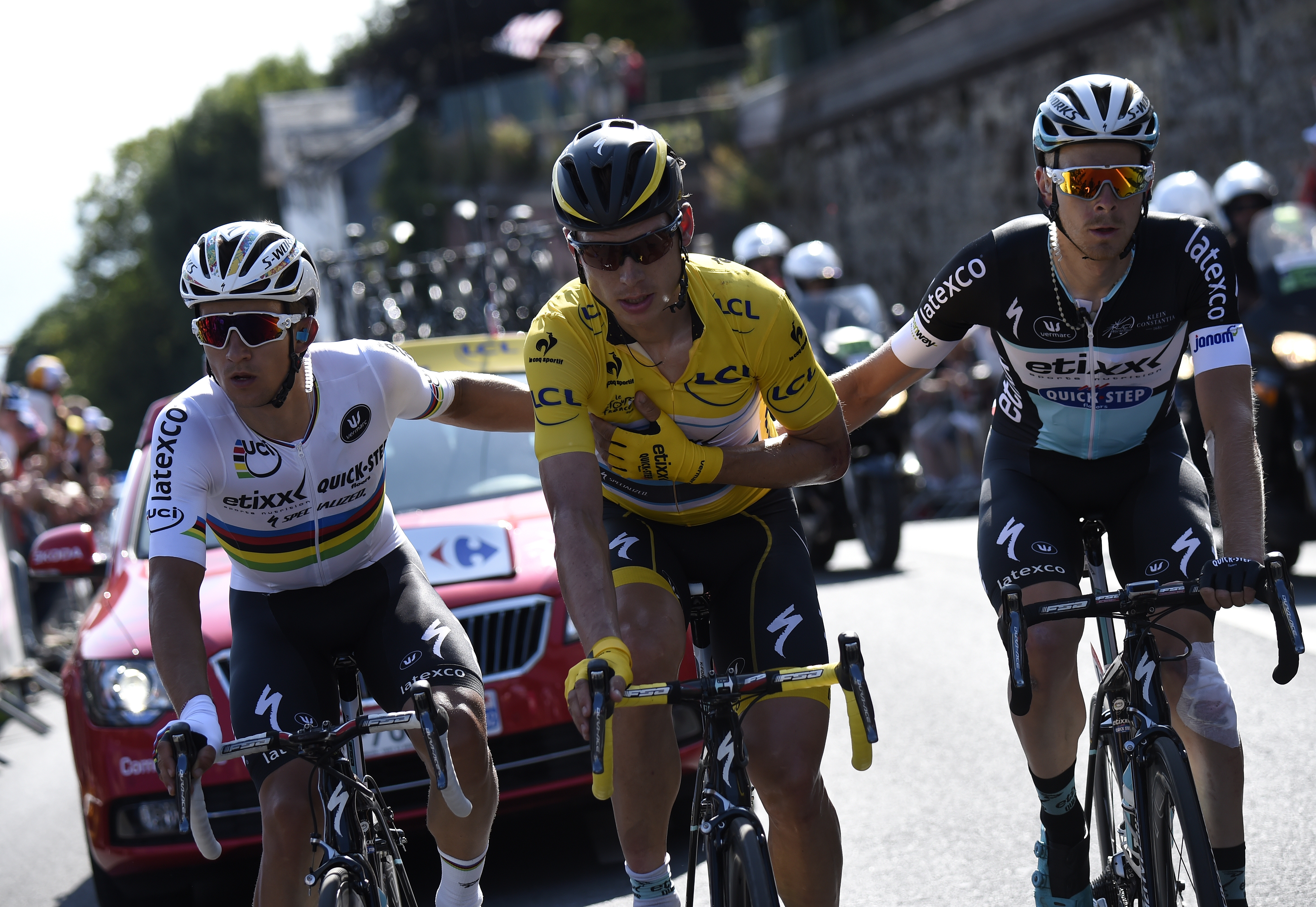 Le Tour 2015 a fost marcat de căzături, abandonuri și victorii de etapă obținute roată la roată