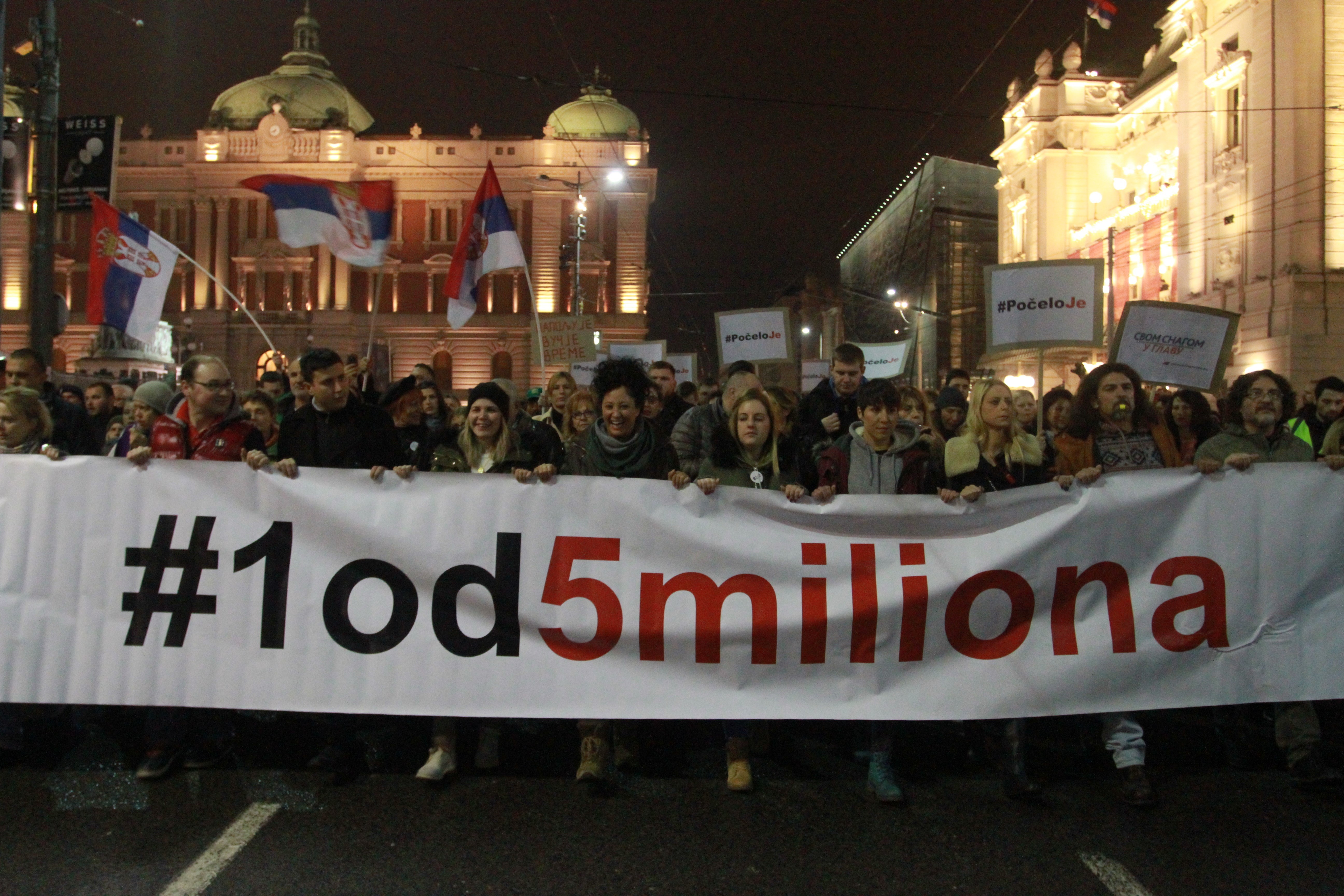 Proteste în Serbia față de președinte. Mii de oameni au ieșit în stradă / FOTO&VIDEO