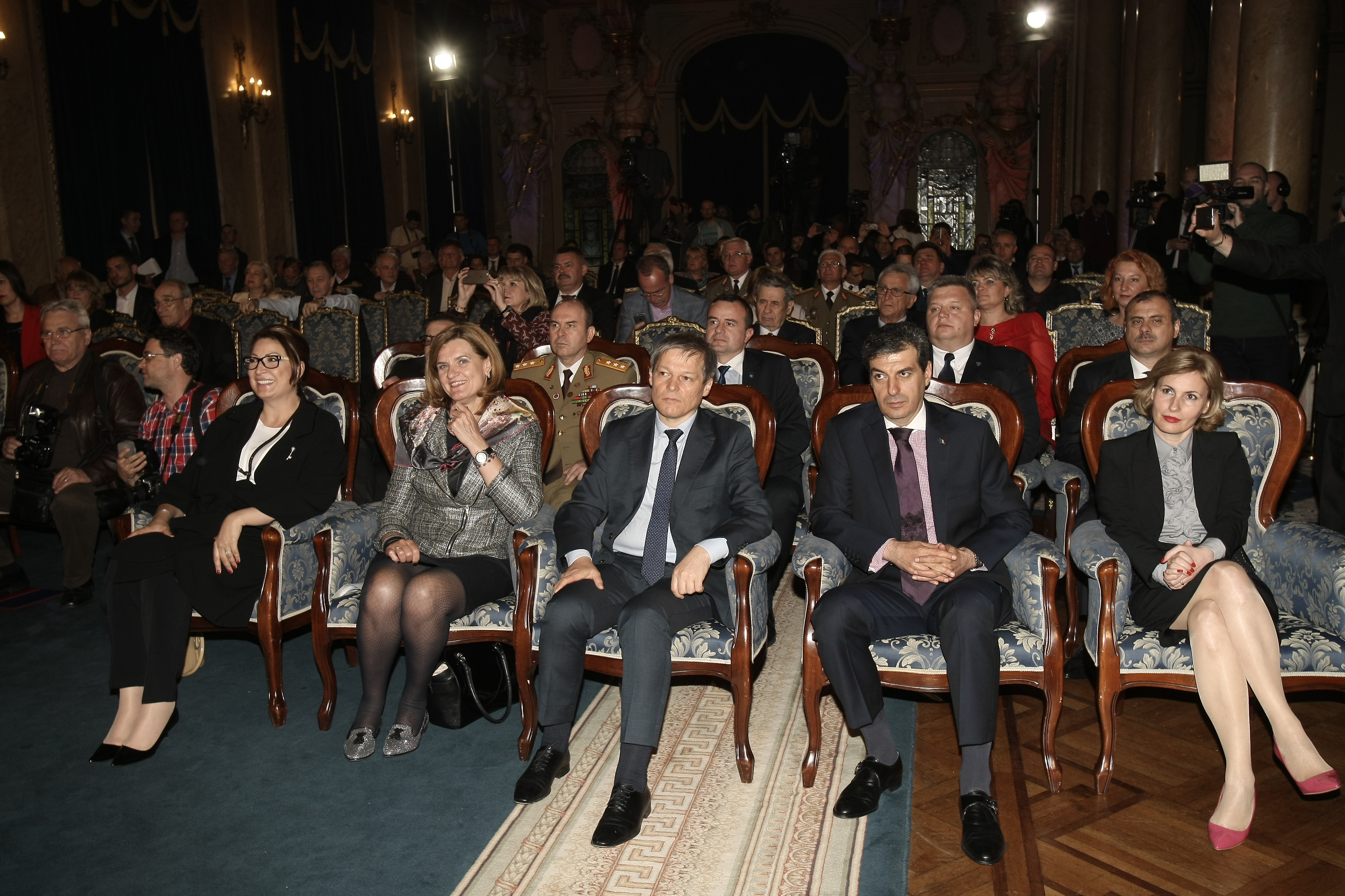 Eroii de la Sevilla au fost premiați de CSA Steaua, cu ocazia împlinirii a 30 de ani de la câștigarea CCE / FOTO și VIDEO