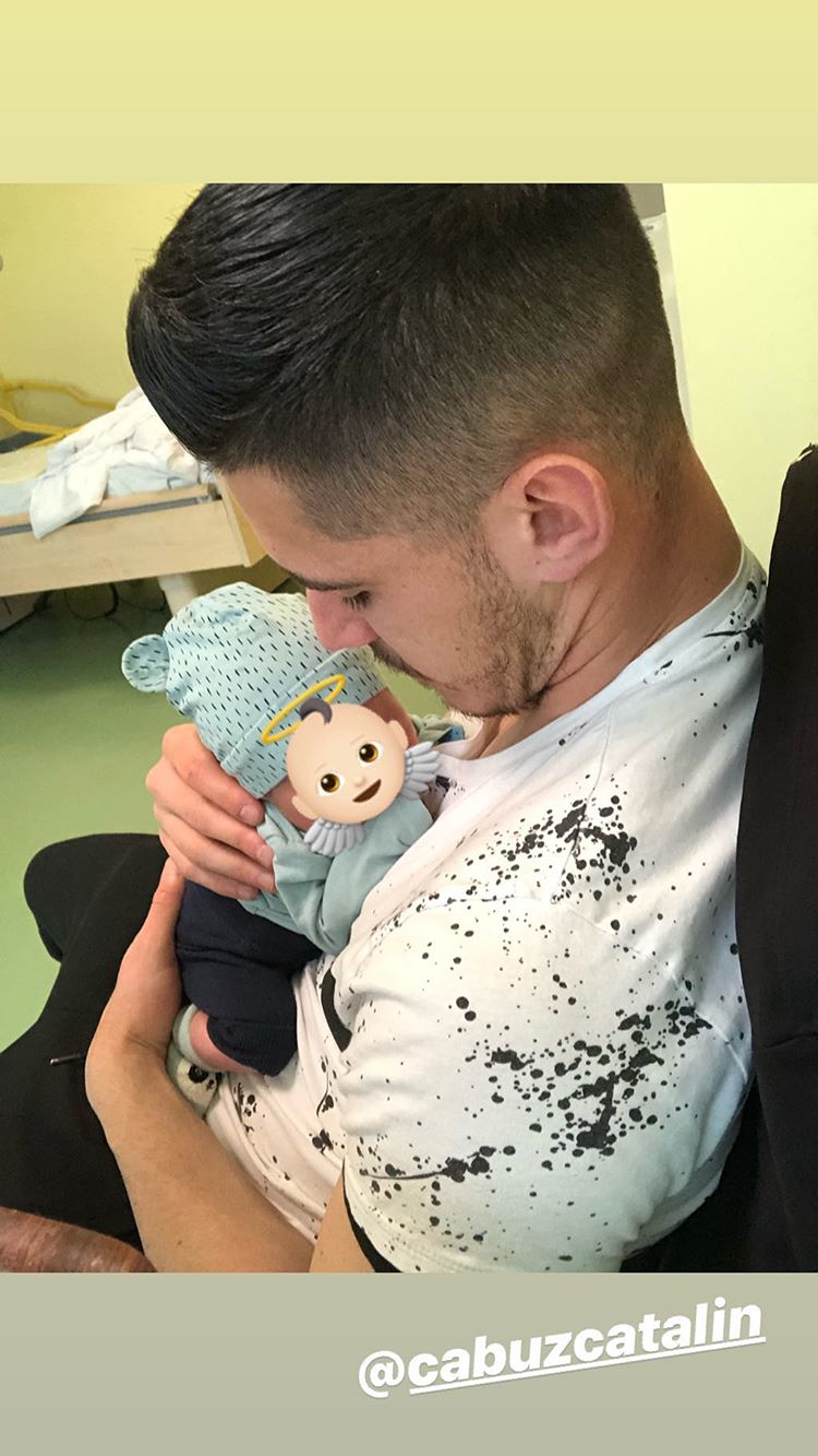 Naționala de tineret a României U21 merge la Euro 2019 cu un portar care a devenit tată. Cătălin Căbuz are un băiețel