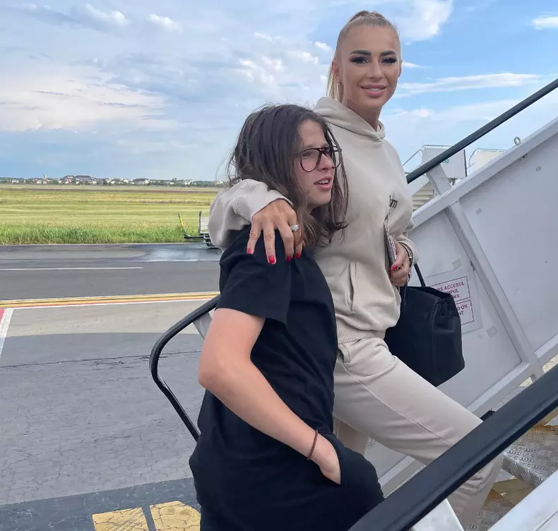 Anamaria Prodan a reacționat, după ce Laurențiu Reghecampf ar fi vrut să-l cheme pe Dan Alexa ca martor la procesul de divorț: „Se agață disperați de mine”